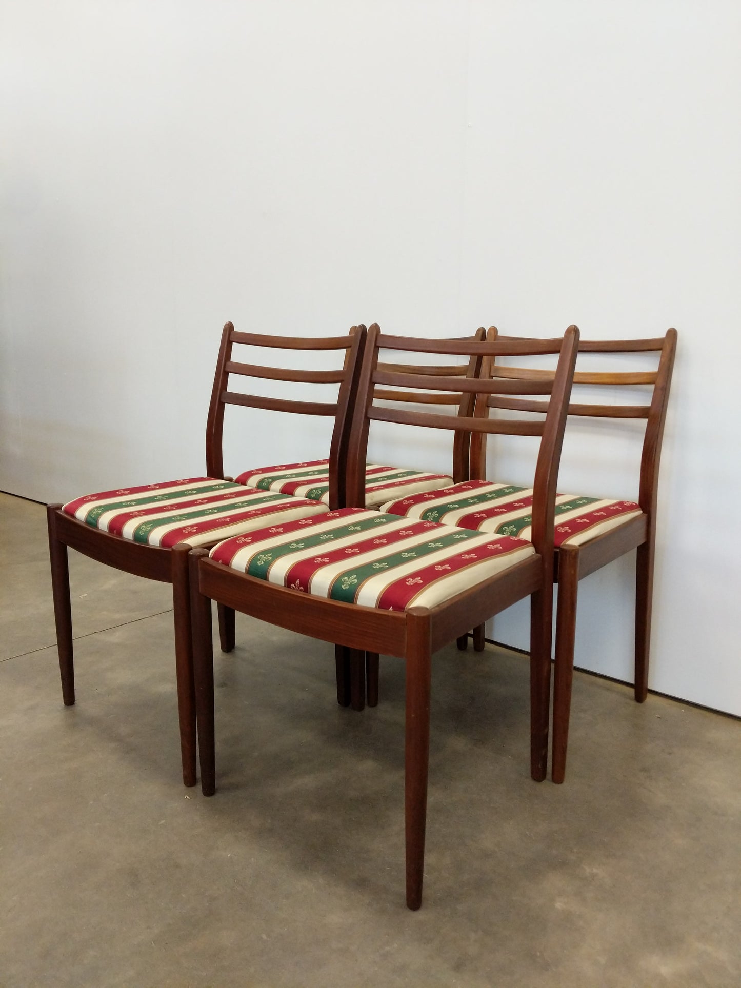 Set of 4 Vintage Mid Century Modern Dining Chairs by G Plan