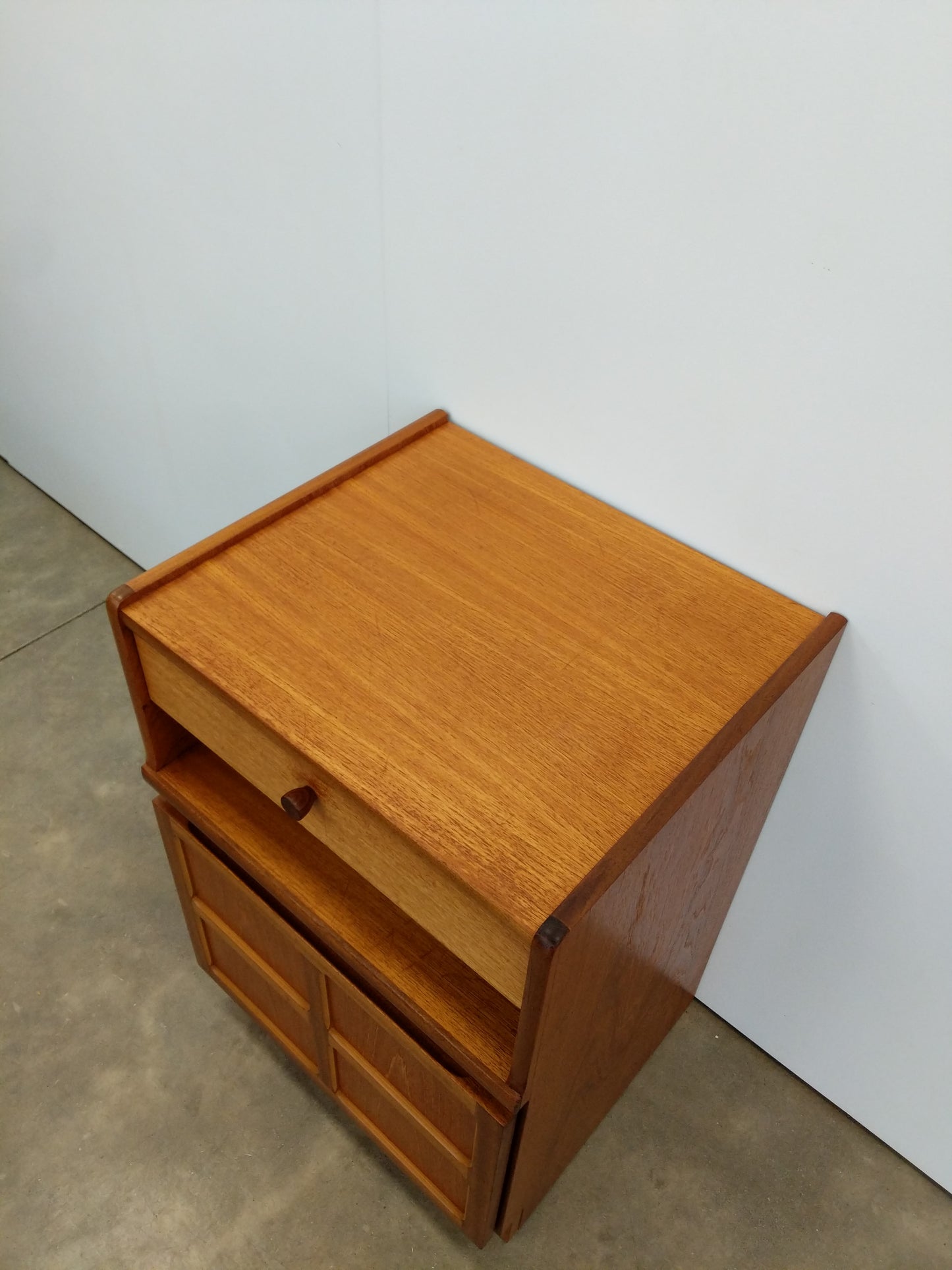 Vintage Mid Century Modern Teak Nightstand by Nathan
