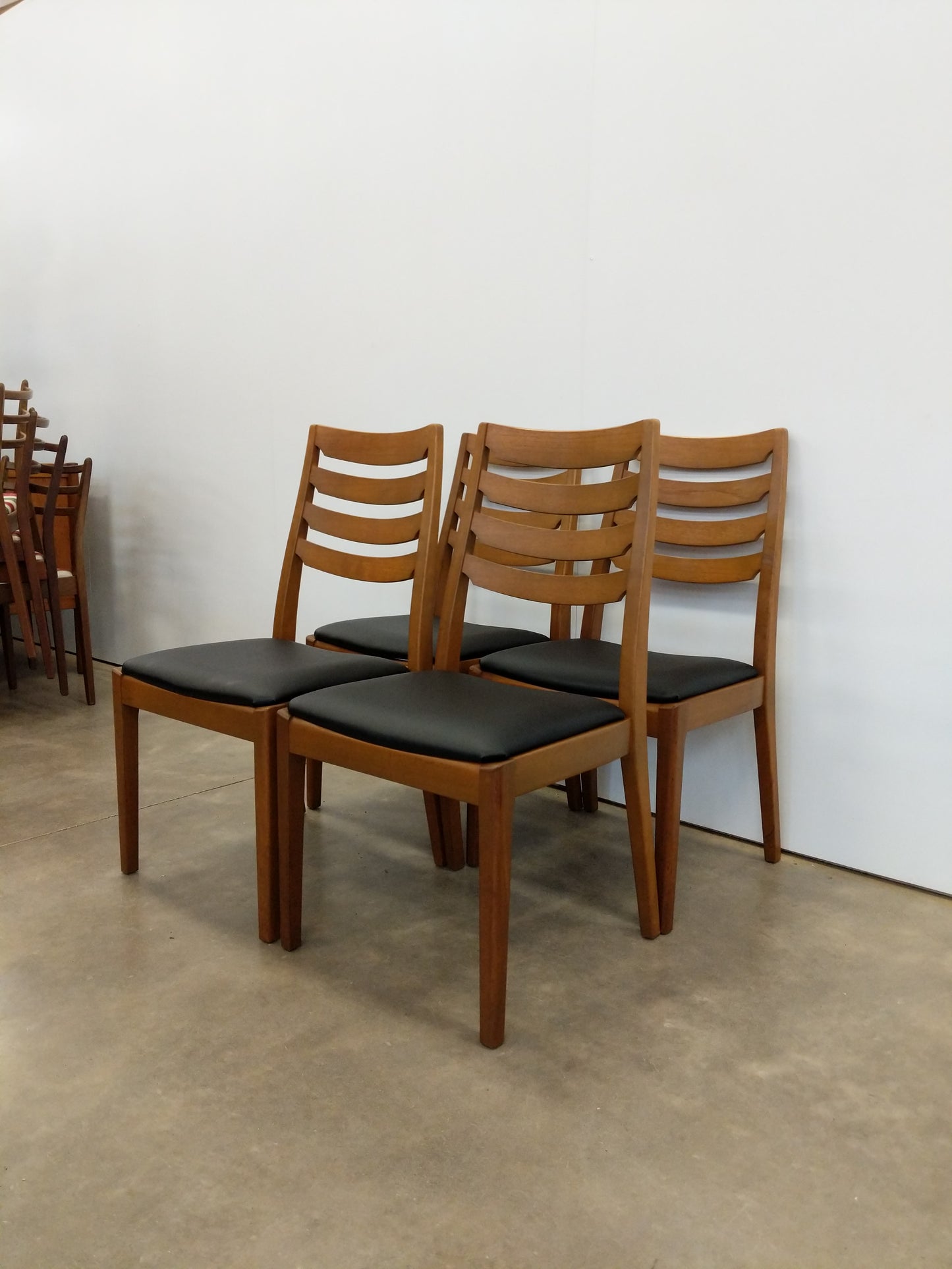Set of 4 Vintage Mid Century Modern Dining Chairs by Nathan
