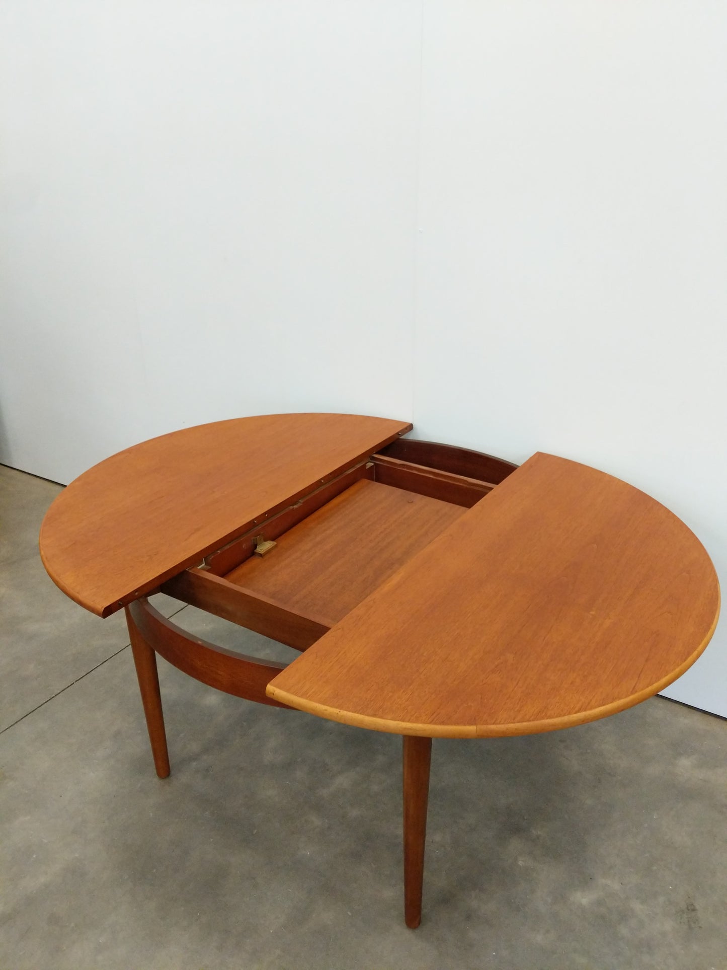 Vintage Mid Century Modern Teak Extendable Dining Table