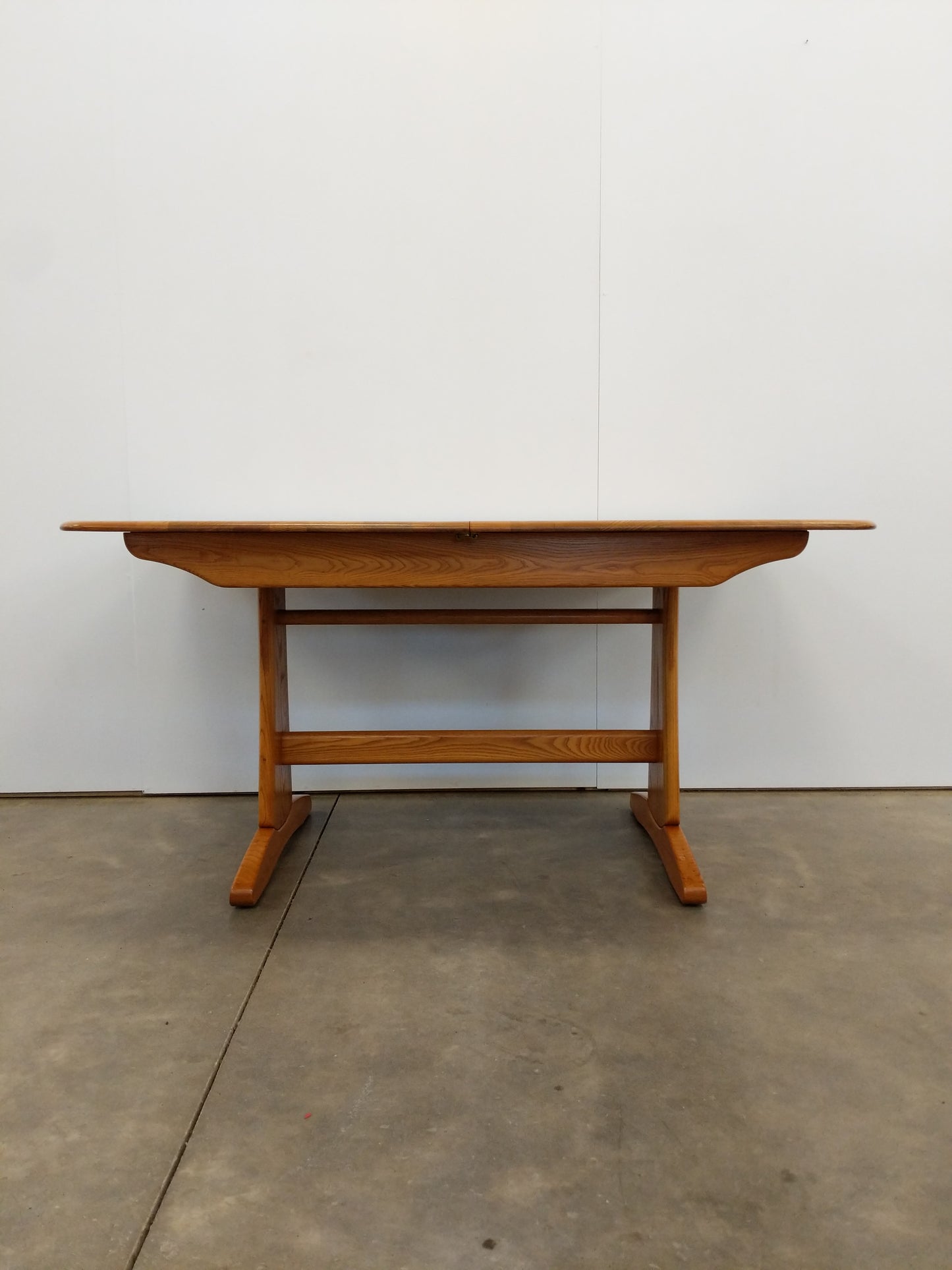 Vintage Extendable Dining Table by Ercol