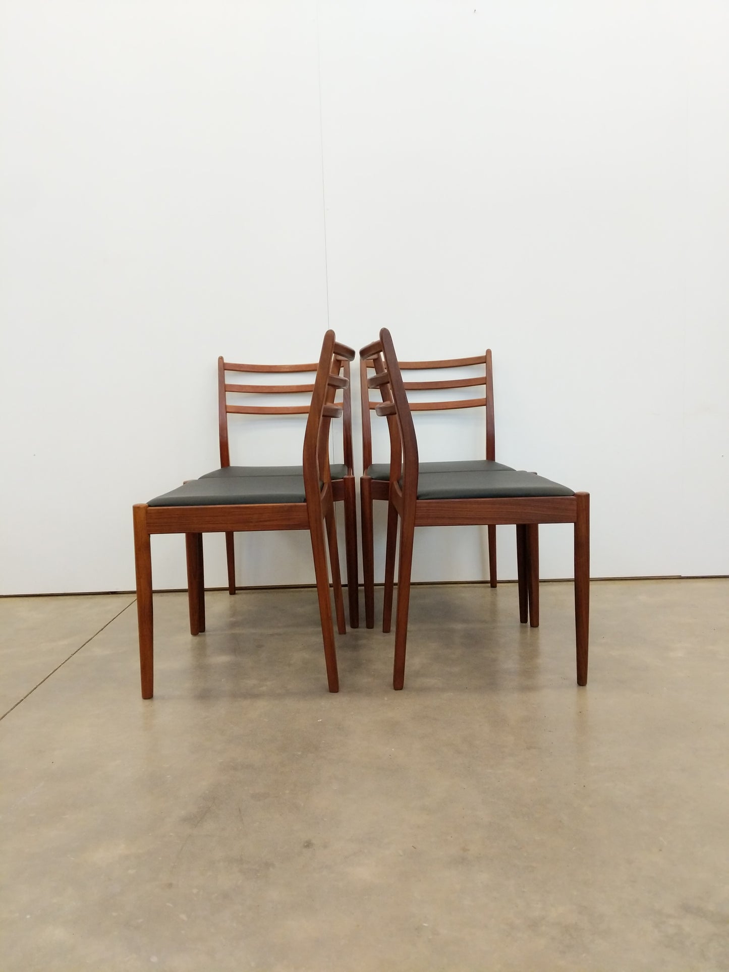 Set of 4 Vintage Mid Century Modern Dining Chairs by G Plan