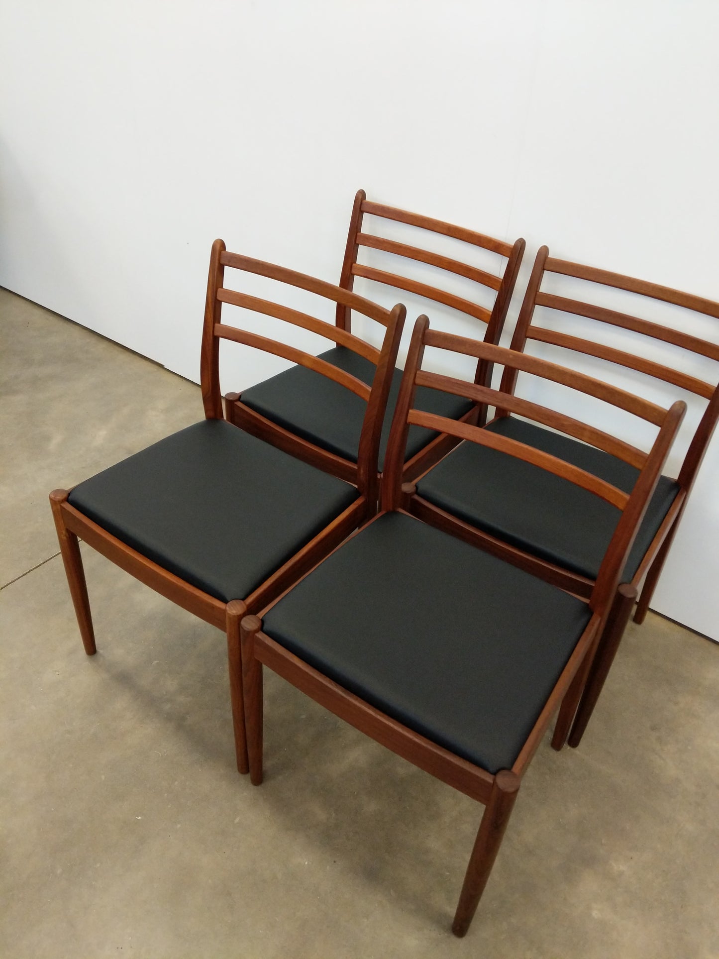 Set of 4 Vintage Mid Century Modern Dining Chairs by G Plan
