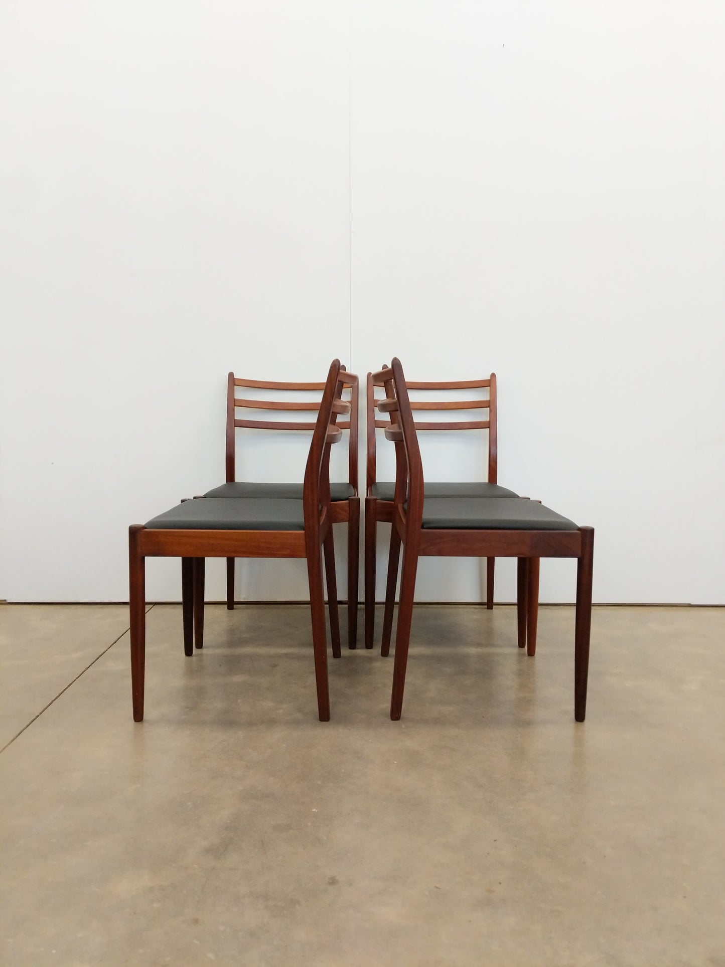Set of 4 Vintage Mid Century Modern Dining Chairs by G Plan
