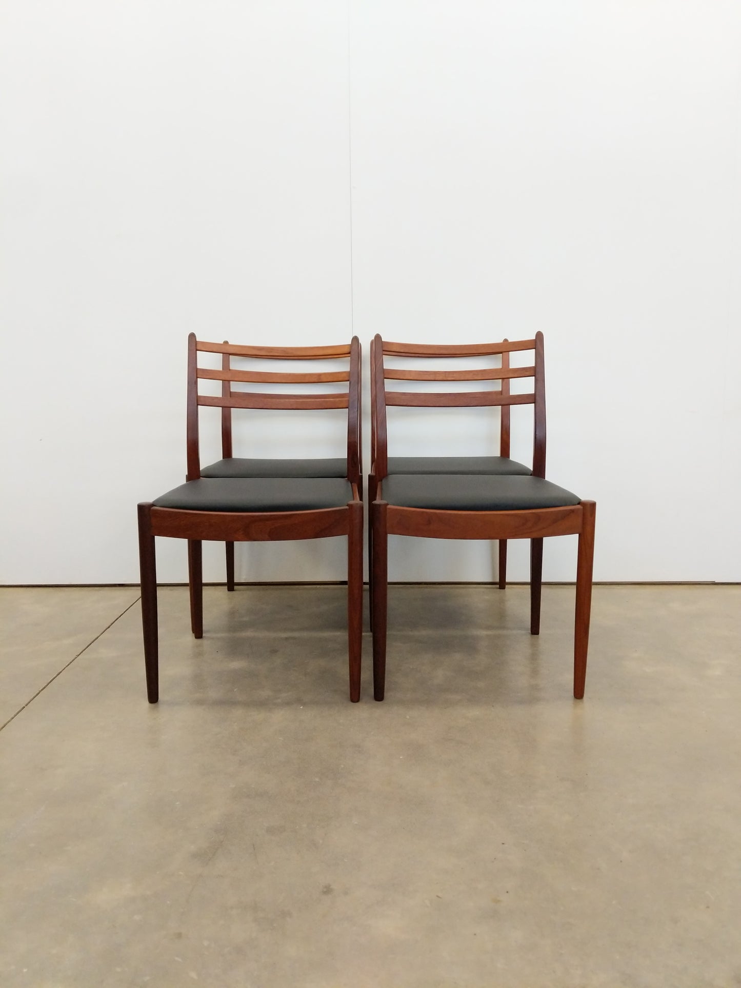 Set of 4 Vintage Mid Century Modern Dining Chairs by G Plan