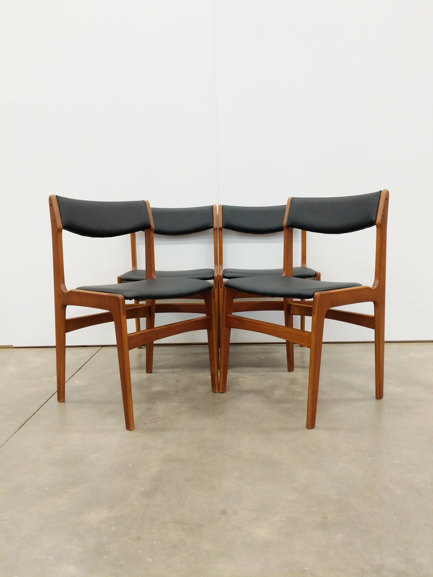 Set of 4 Vintage Danish Modern Dining Chairs by Erik Buch