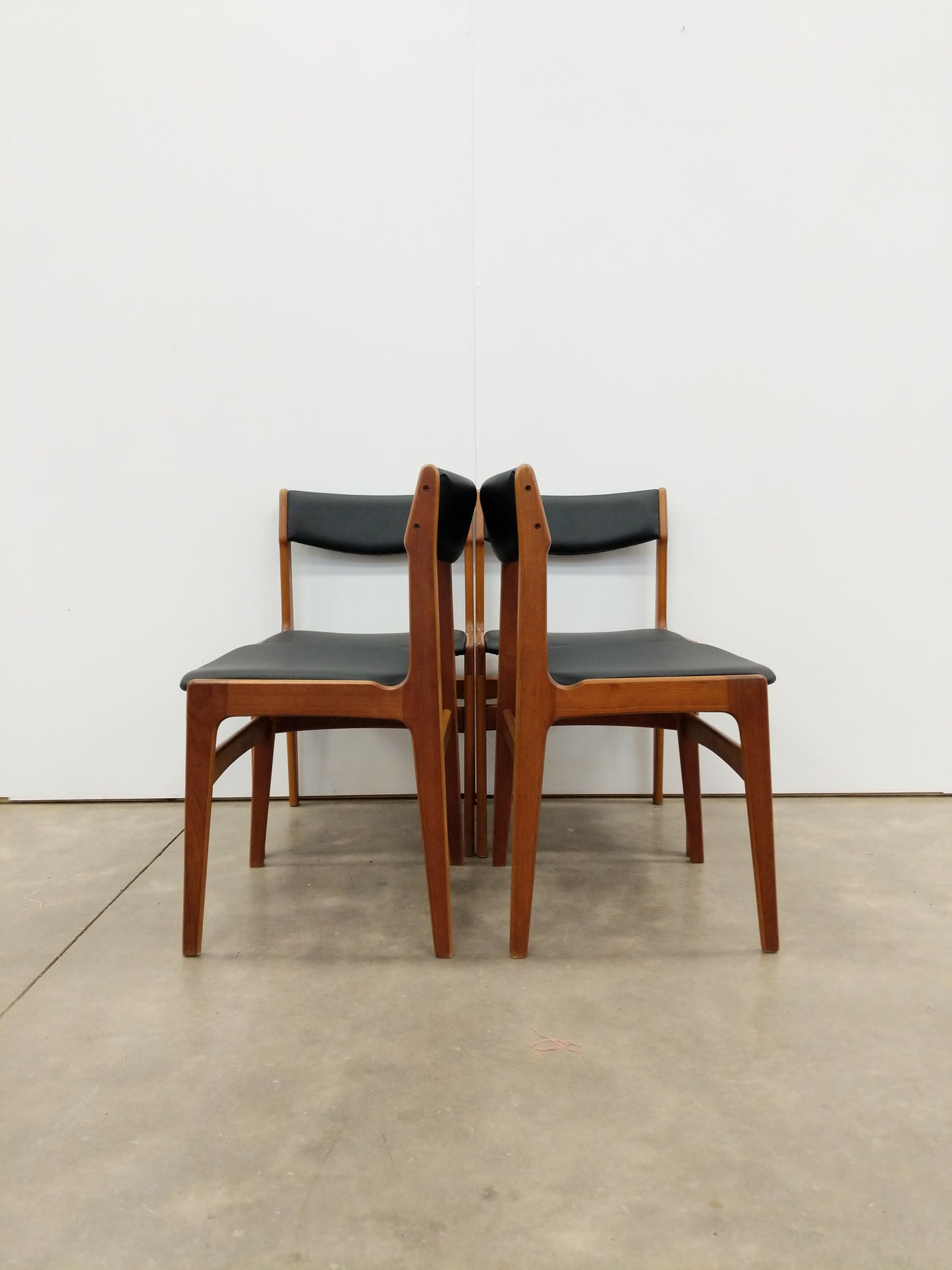 Set of 4 Vintage Danish Modern Dining Chairs by Erik Buch