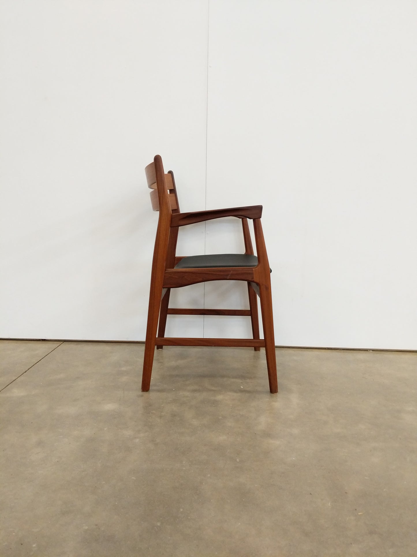 Vintage Danish Mid Century Modern Armchair