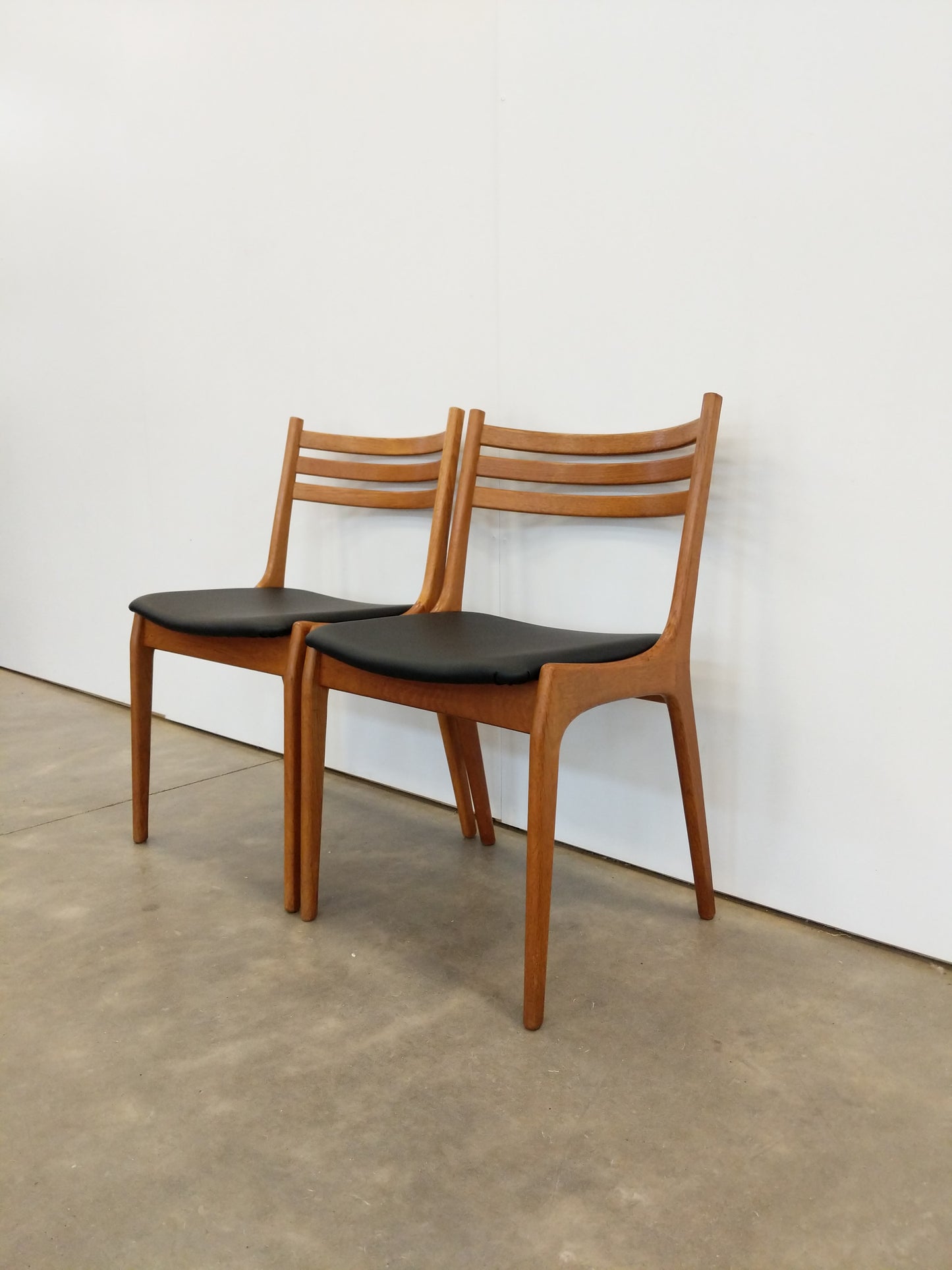 Pair of Vintage Danish Modern Oak Dining Chairs by Korup
