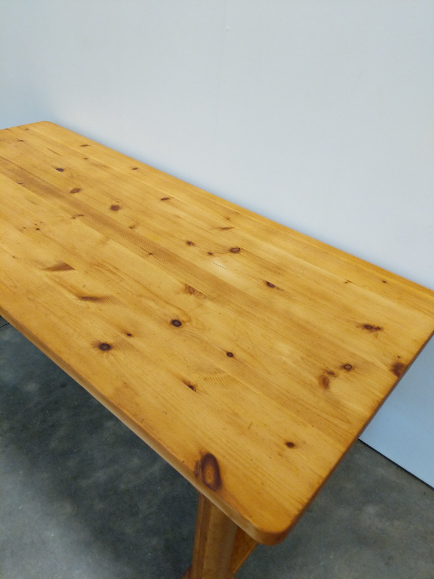 Vintage Farmhouse Style Dining Table