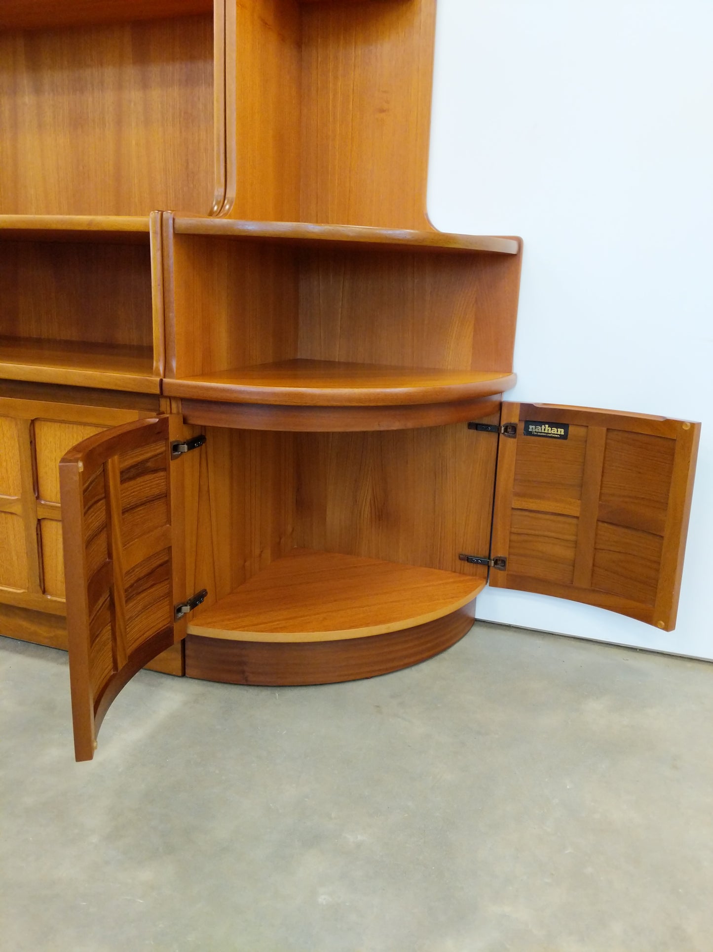 Vintage Mid Century Modern Teak Sideboard / Hutch by Nathan