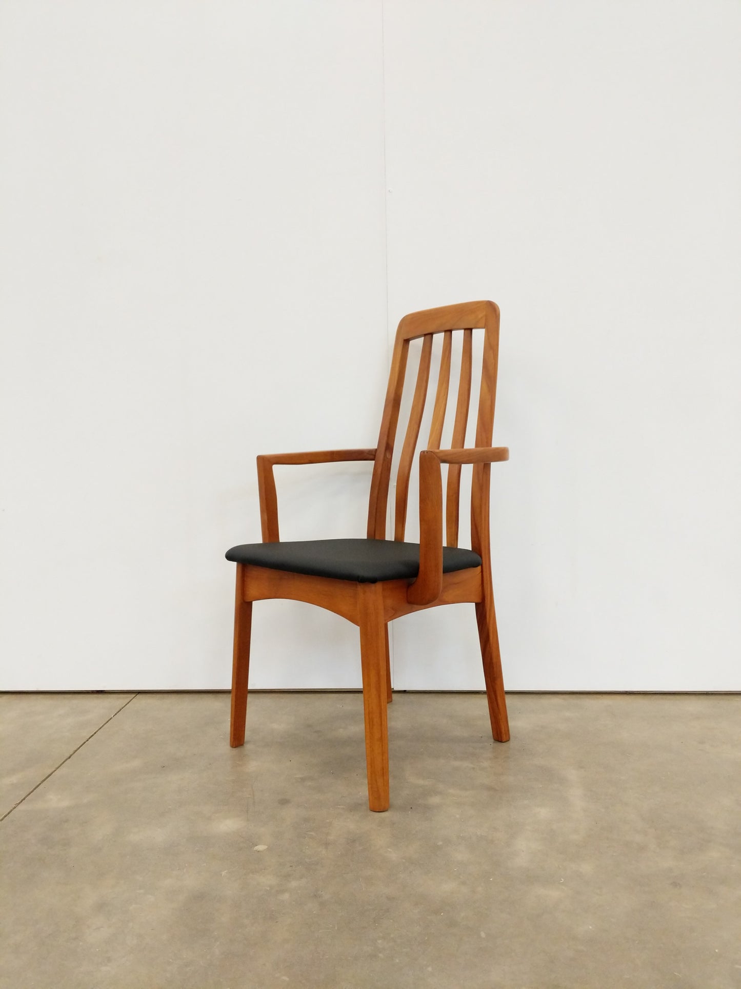 Vintage Mid Century Modern Armchair by Benny Linden