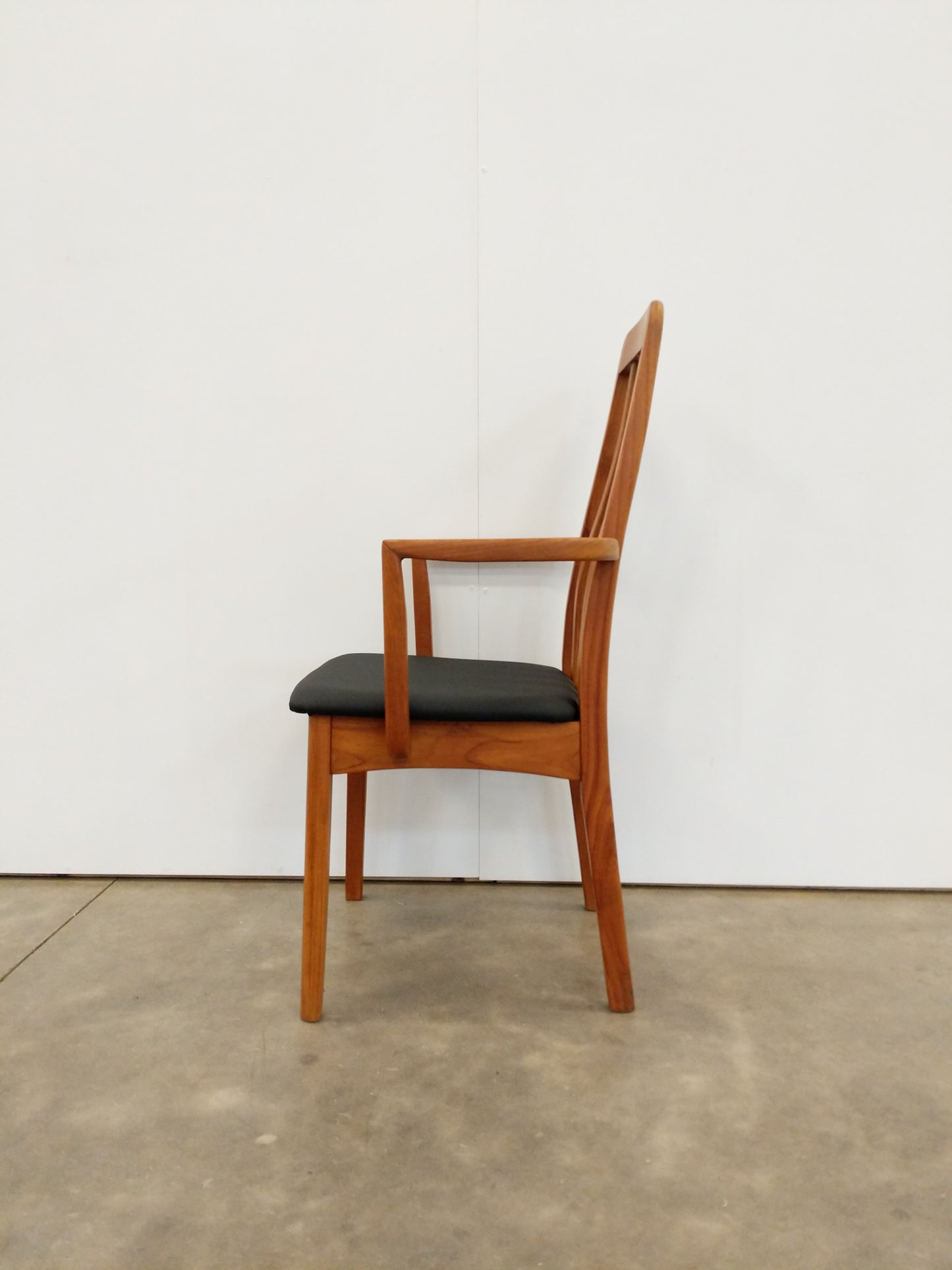 Vintage Mid Century Modern Armchair by Benny Linden