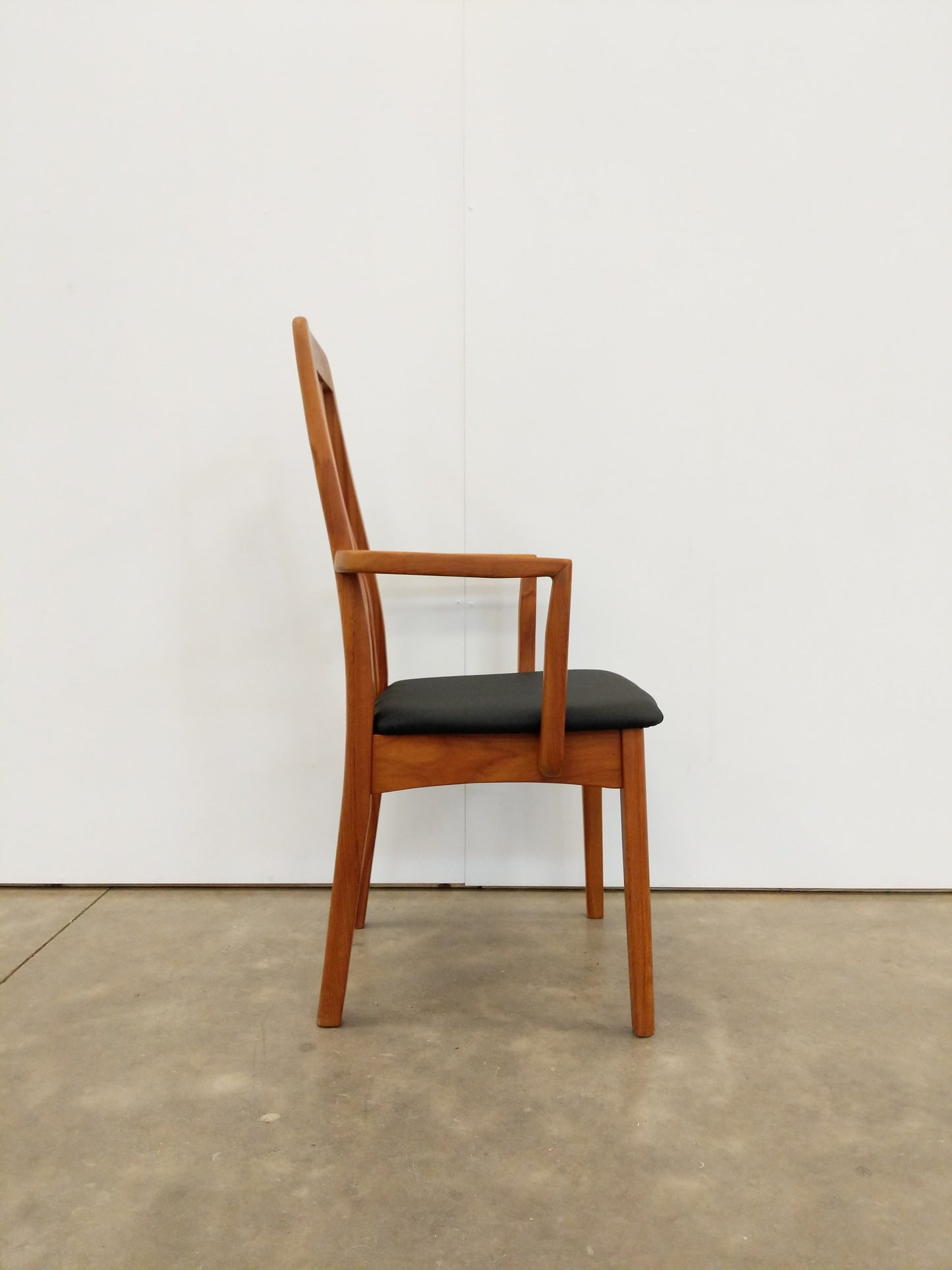 Vintage Mid Century Modern Armchair by Benny Linden