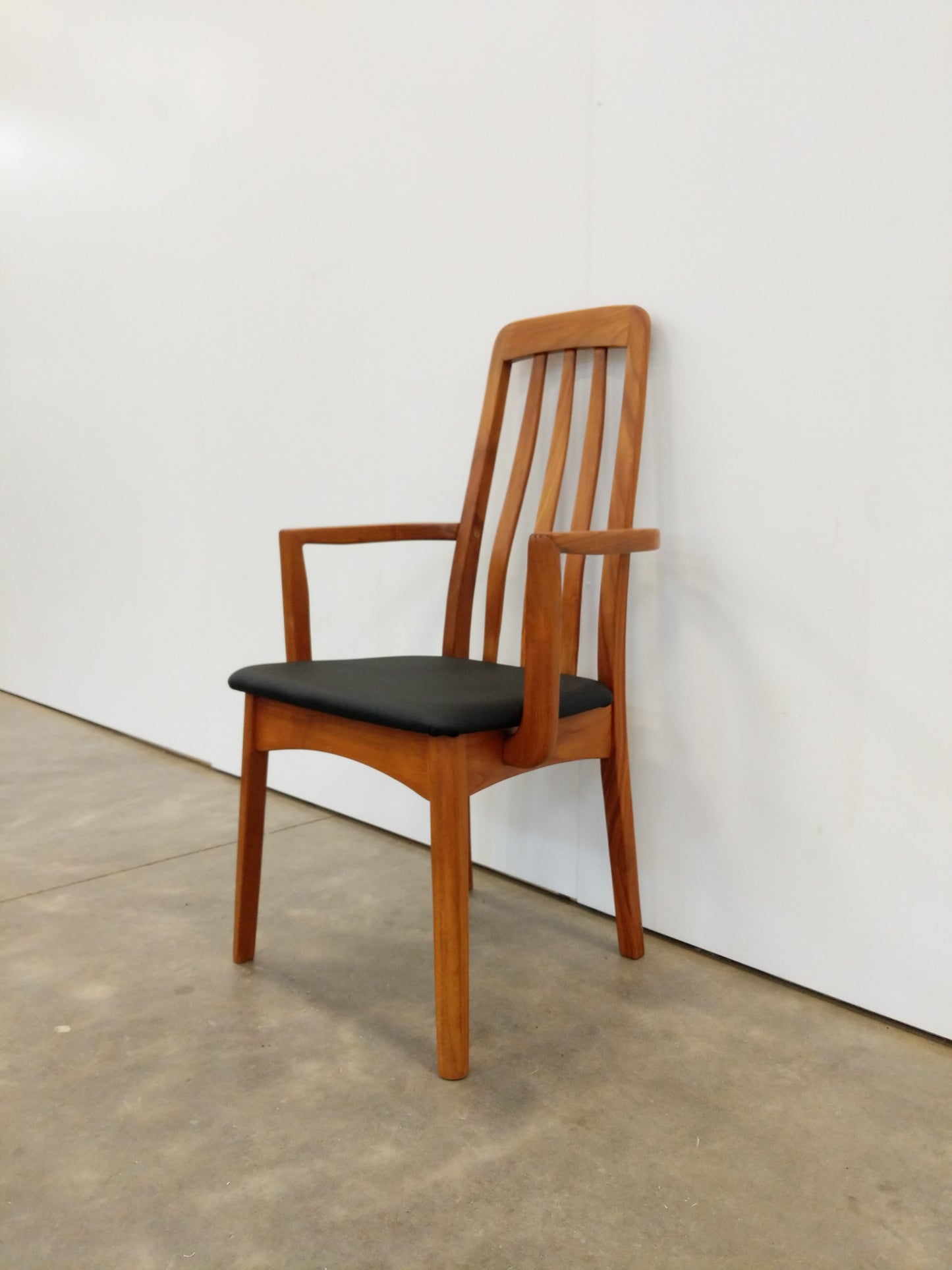 Vintage Mid Century Modern Armchair by Benny Linden