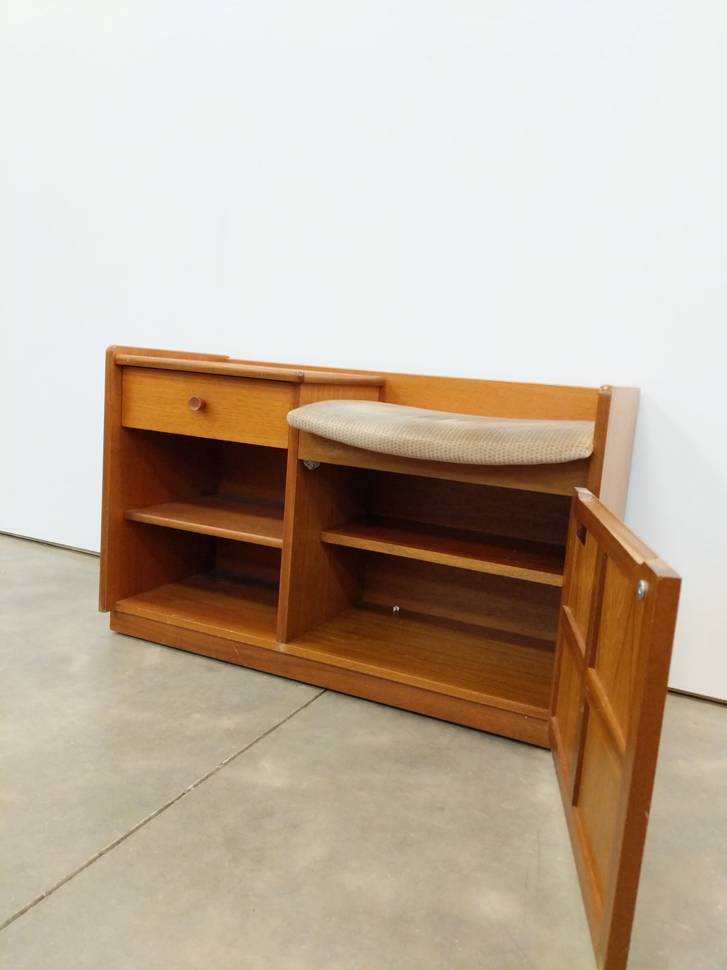 Vintage Mid Century Modern Teak Entry Bench by Nathan