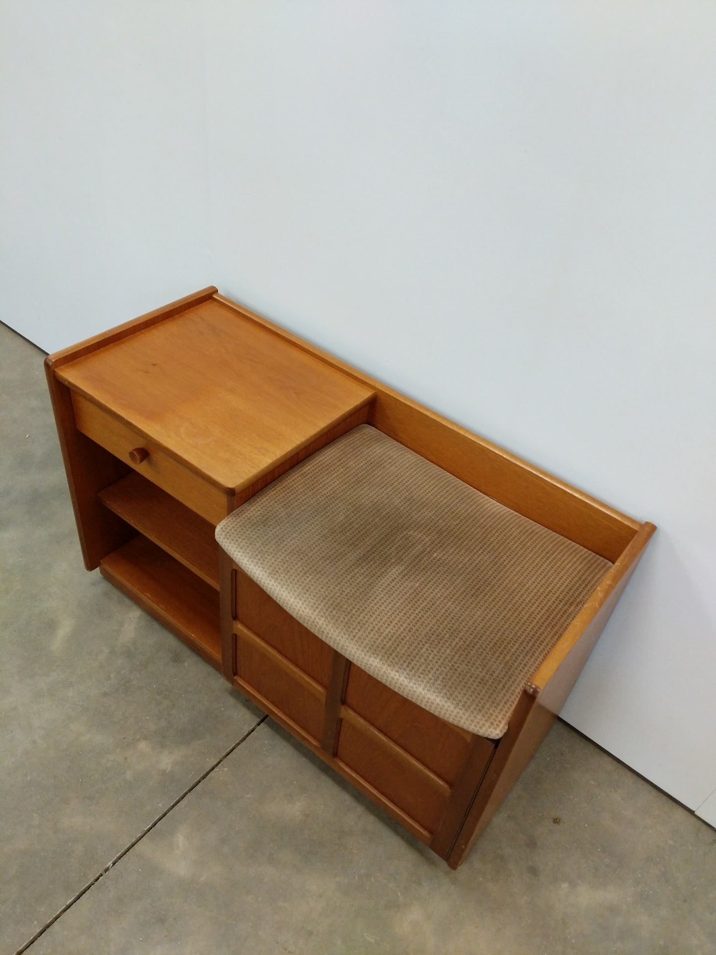 Vintage Mid Century Modern Teak Entry Bench by Nathan