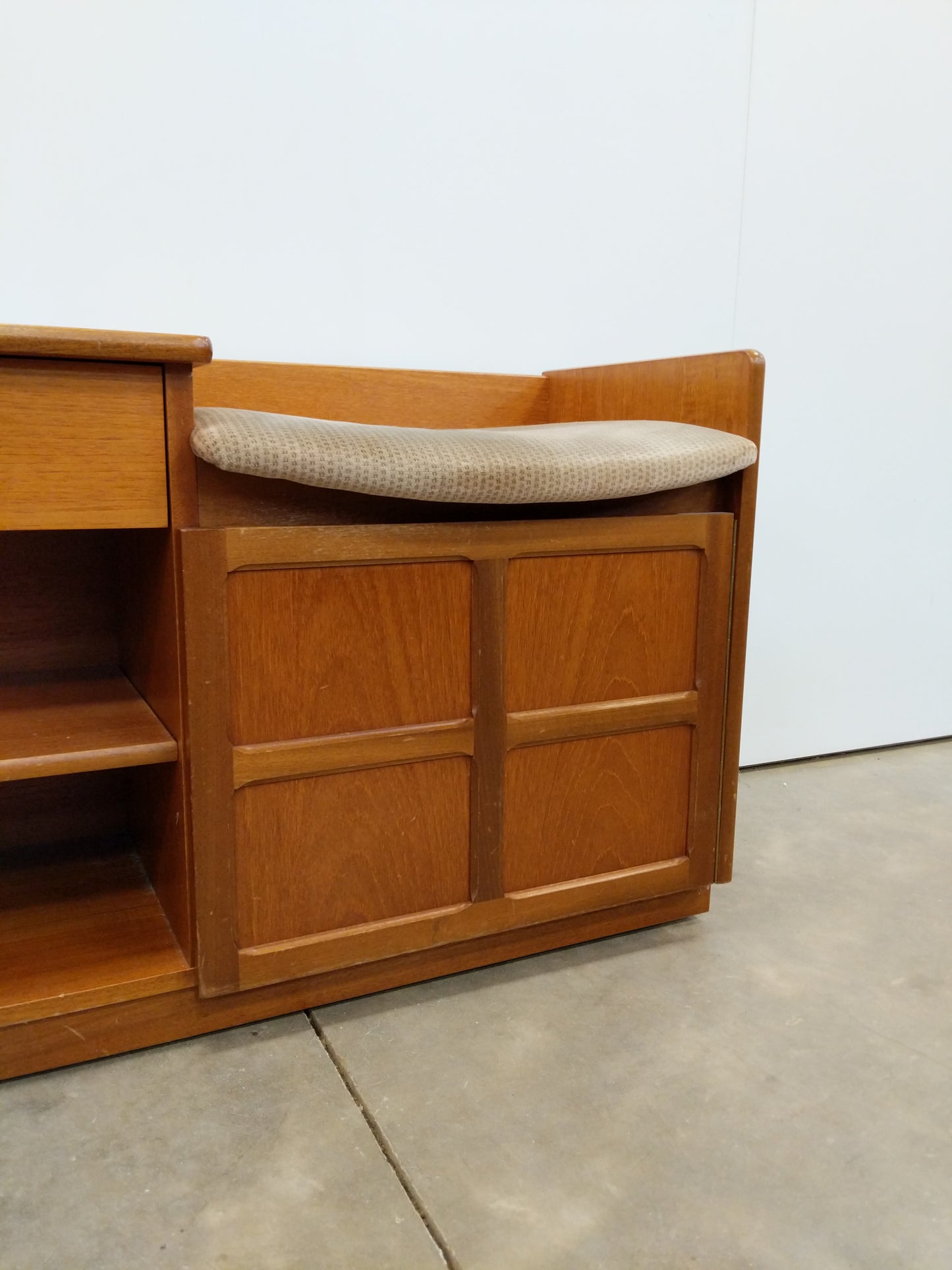 Vintage Mid Century Modern Teak Entry Bench by Nathan