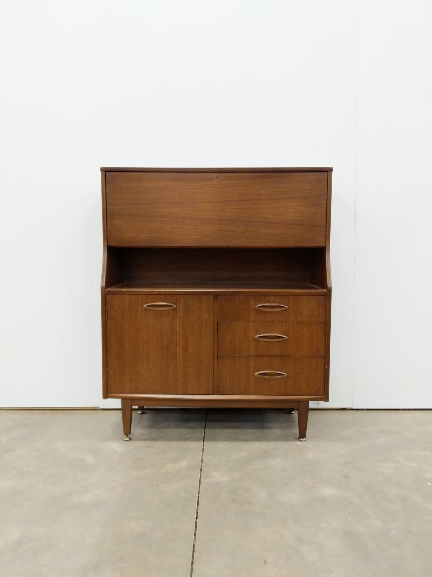 Vintage Mid Century Modern Cabinet / Sideboard by Jentique