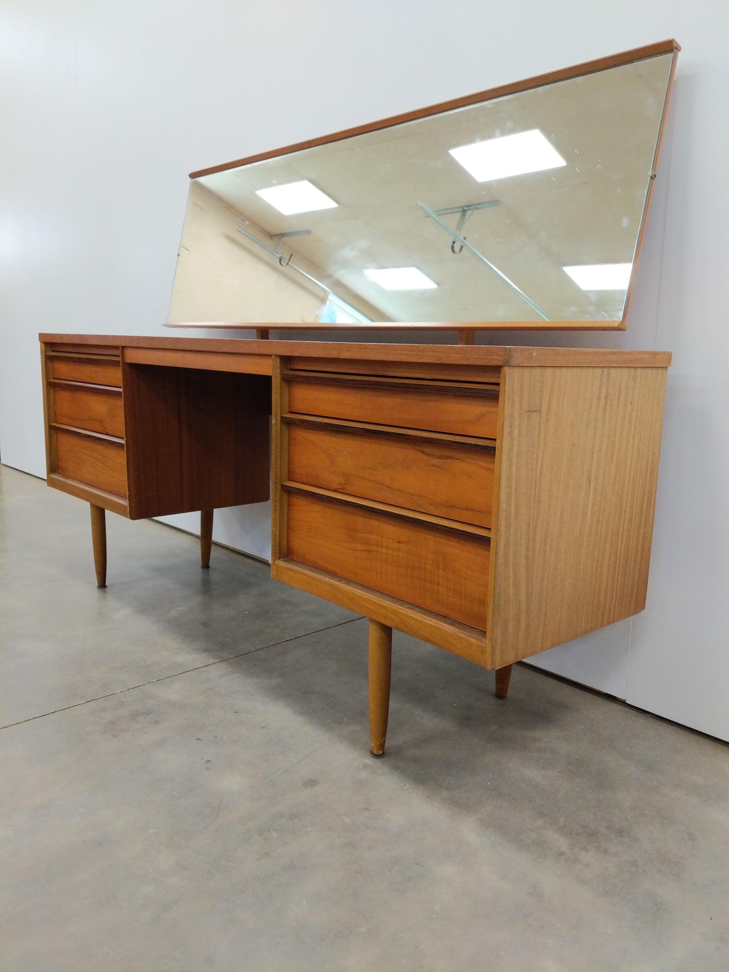 Vintage Mid Century Modern Teak Dressing Table / Desk with Mirror by Austinsuite