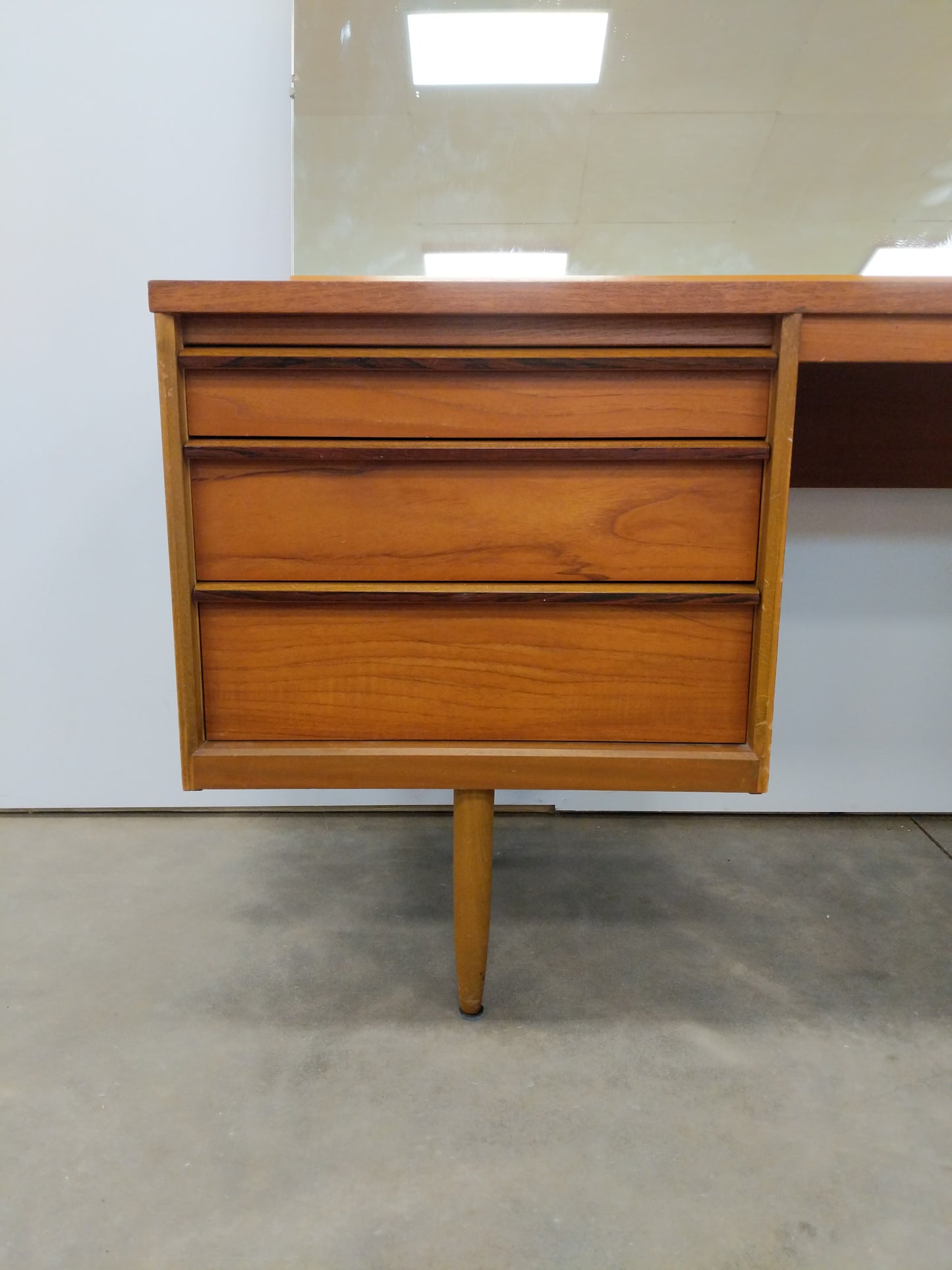 Vintage Mid Century Modern Teak Dressing Table / Desk with Mirror by Austinsuite