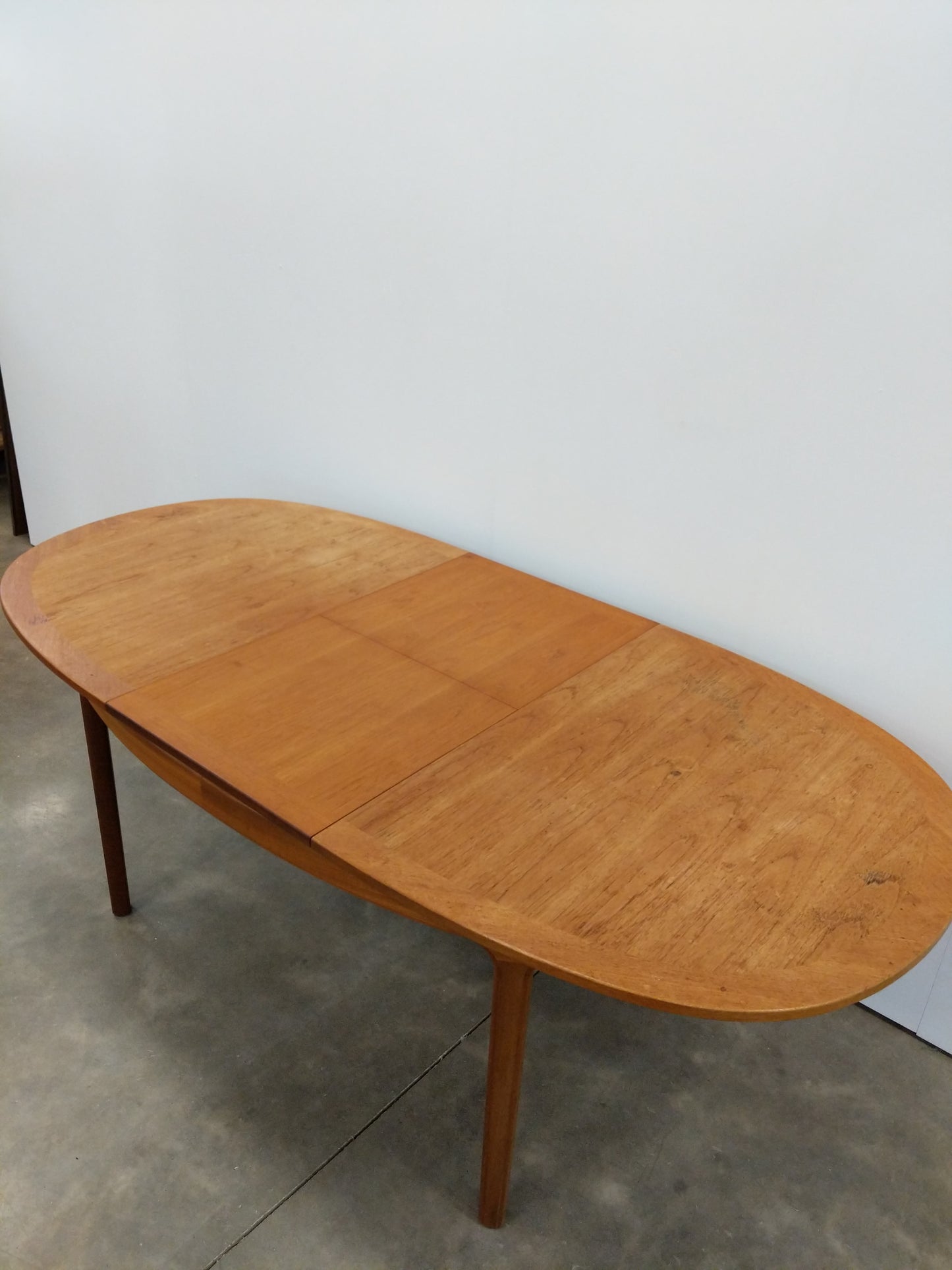 Vintage Mid Century Modern Teak Extendable Dining Table by Nathan Furniture