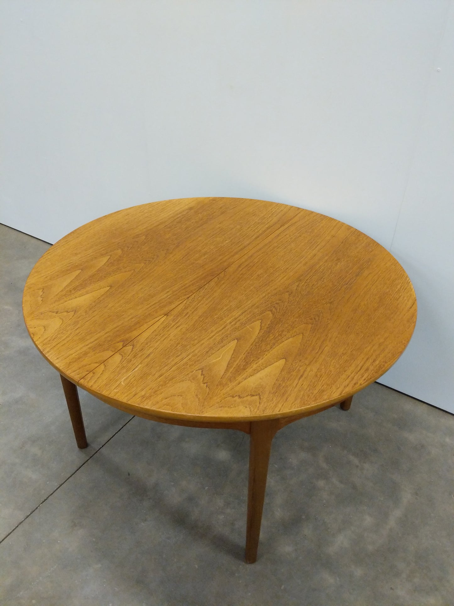 Vintage Mid Century Modern Teak Extendable Dining Table by Nathan Furniture
