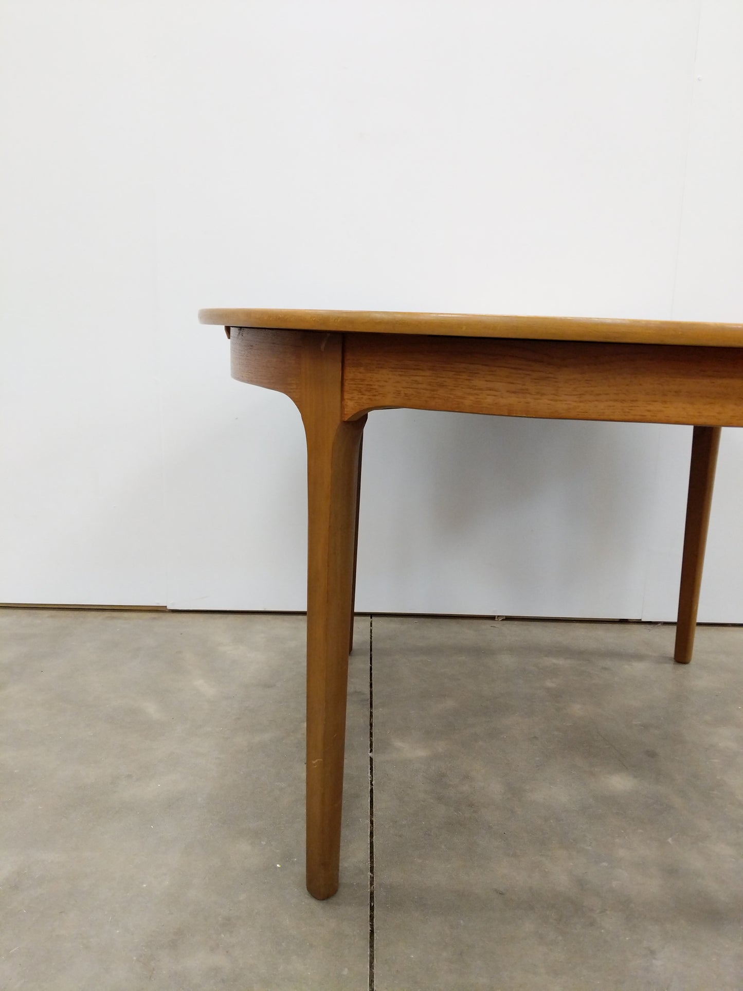 Vintage Mid Century Modern Teak Extendable Dining Table by Nathan Furniture