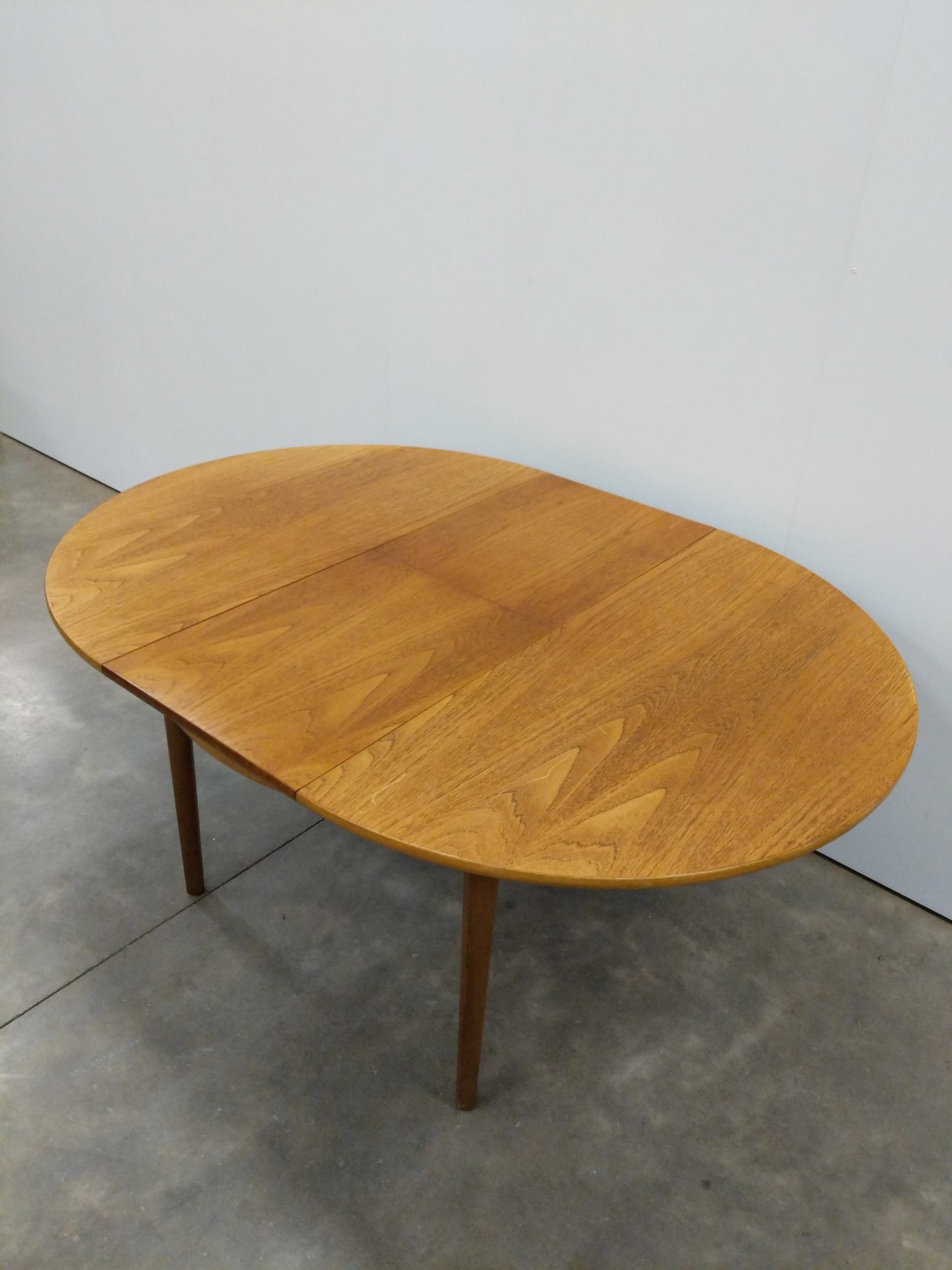 Vintage Mid Century Modern Teak Extendable Dining Table by Nathan Furniture