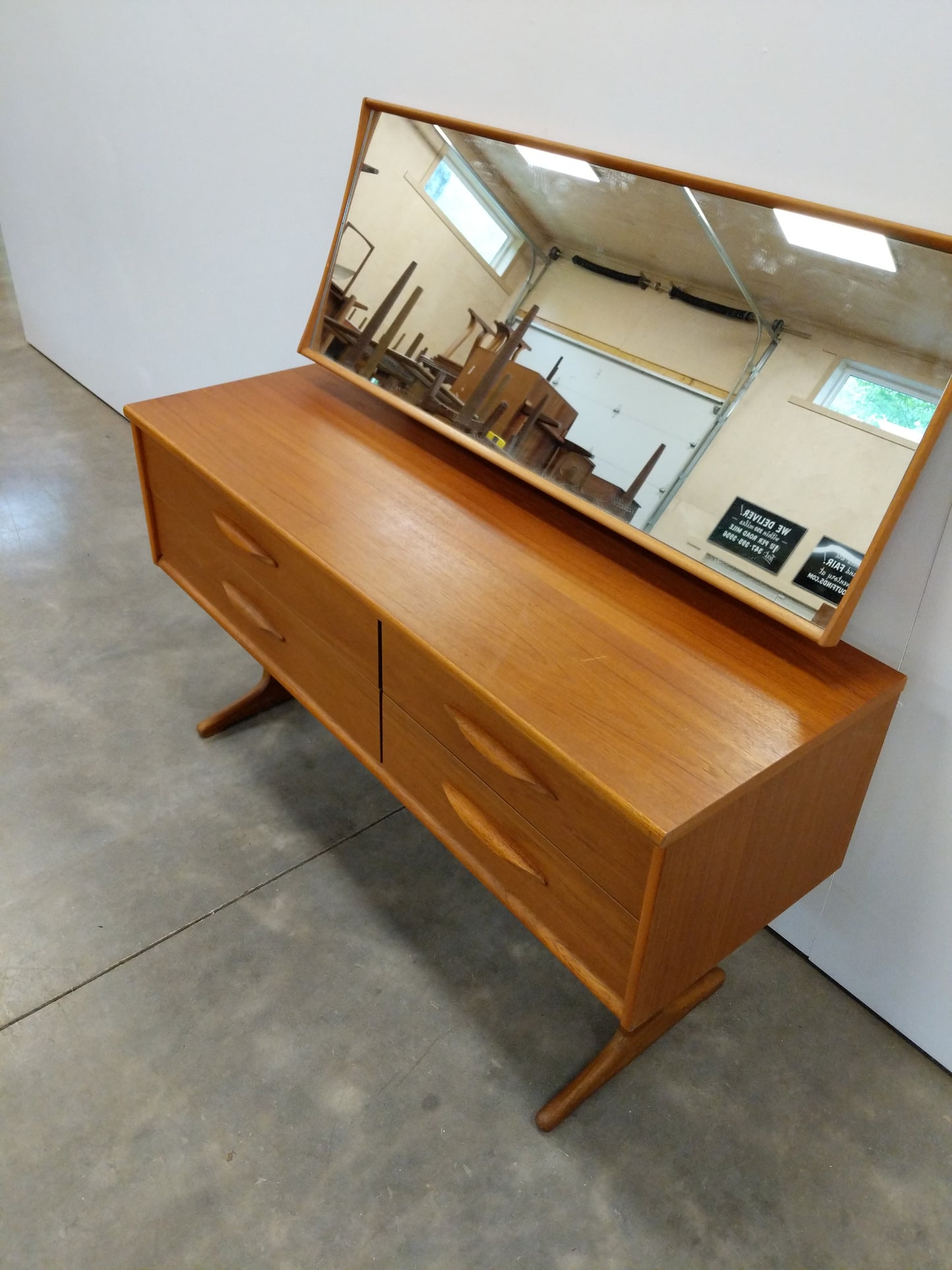 Vintage Mid Century Modern Teak Dressing Table with Mirror