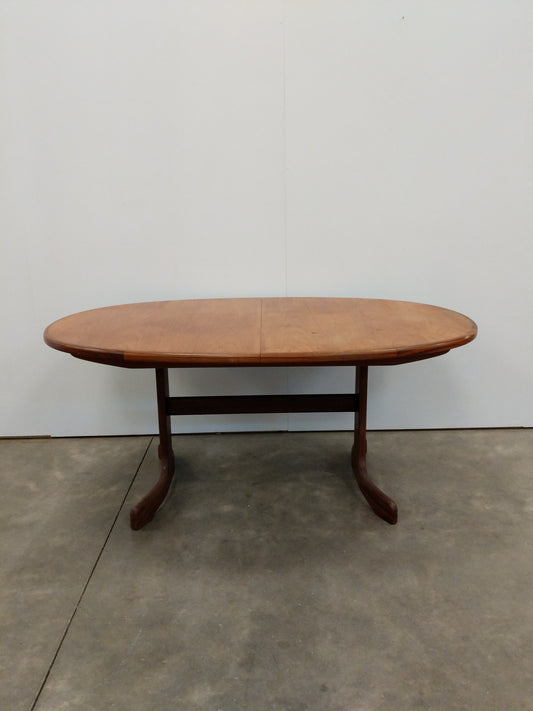 Vintage Mid Century Modern Teak Extendable Dining Table by G Plan