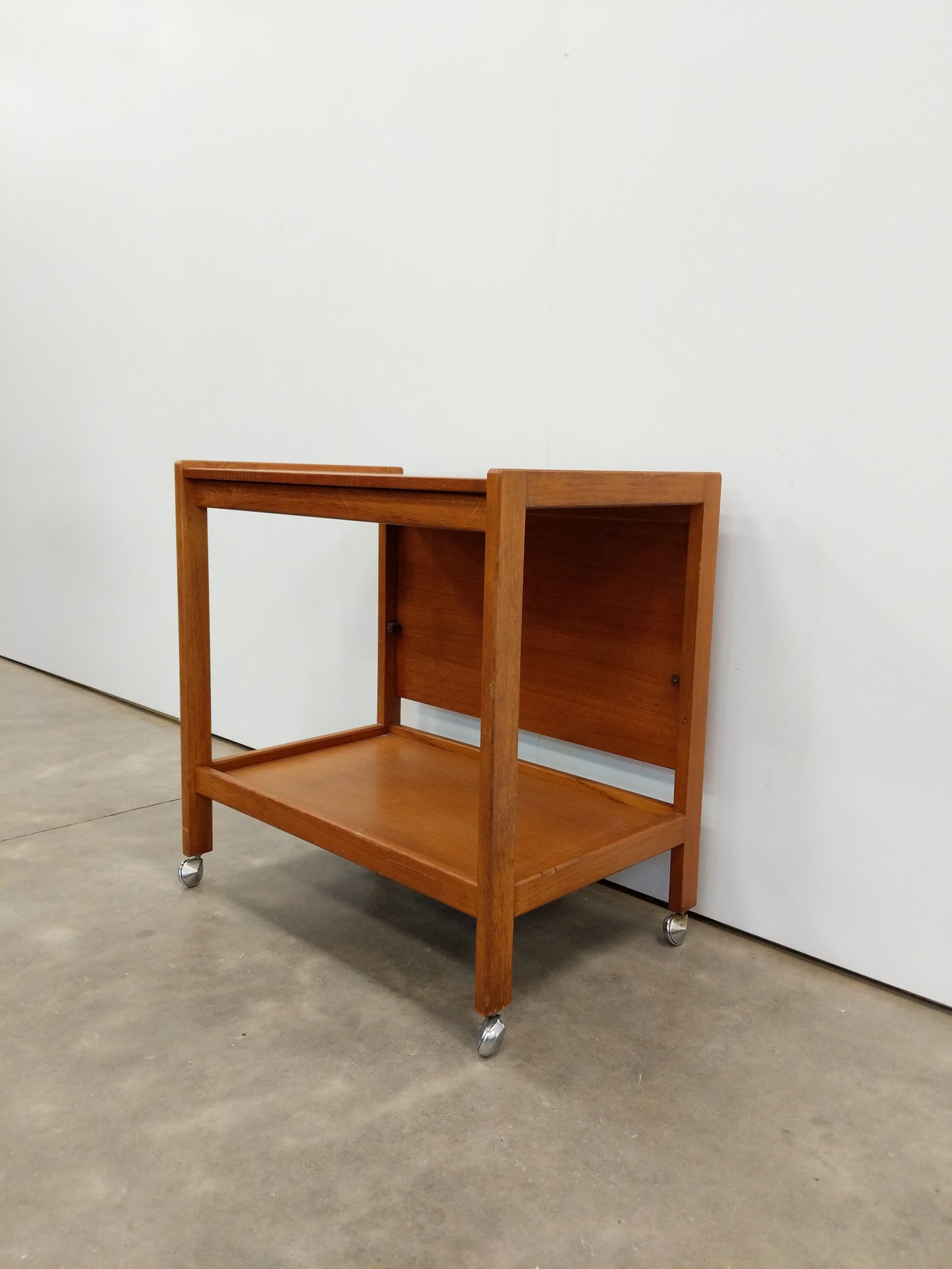 Vintage Mid Century Modern Teak Expandable Serving Cart / Trolley
