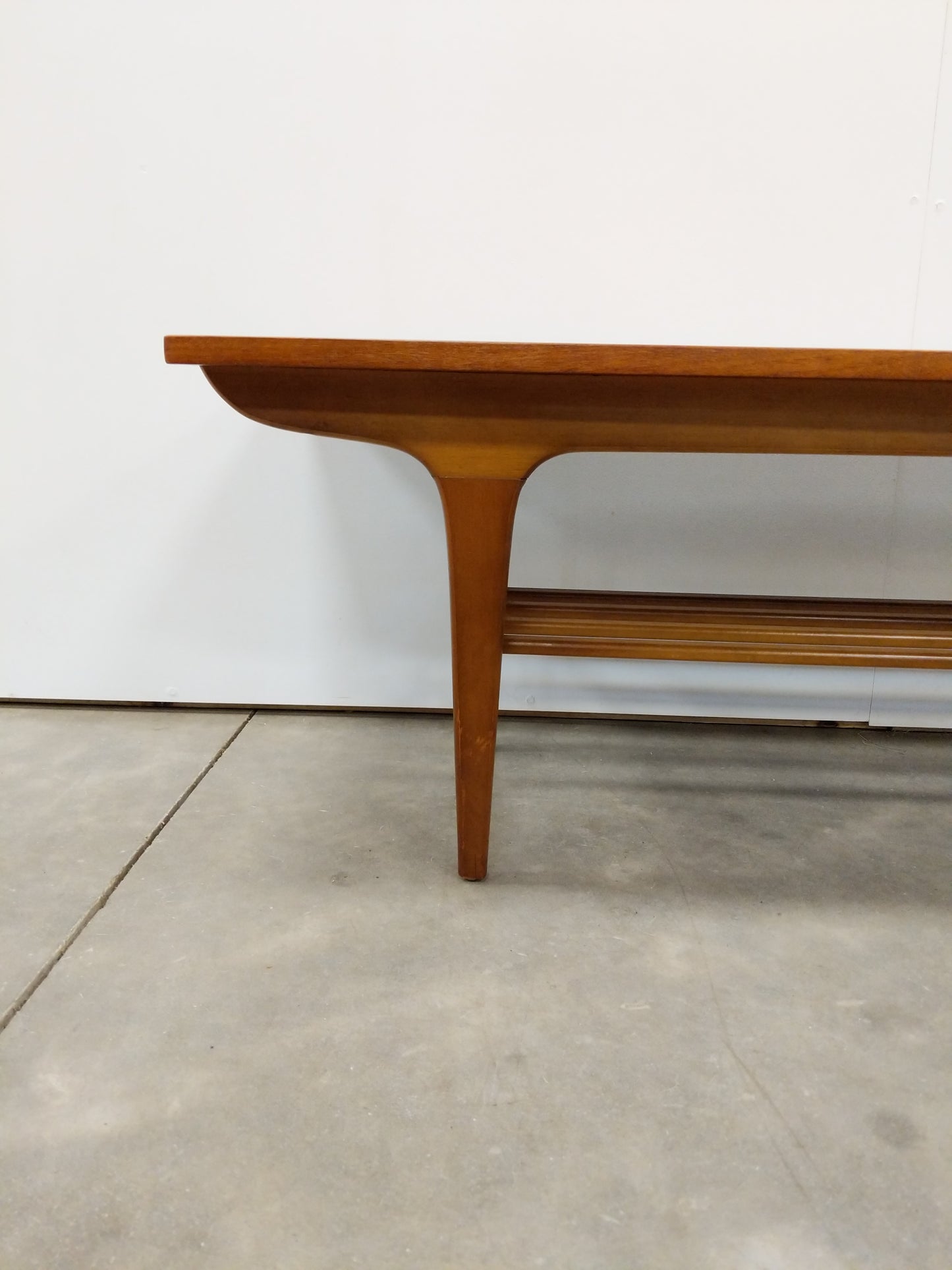 Vintage Mid Century Modern Teak Coffee Table by Jentique
