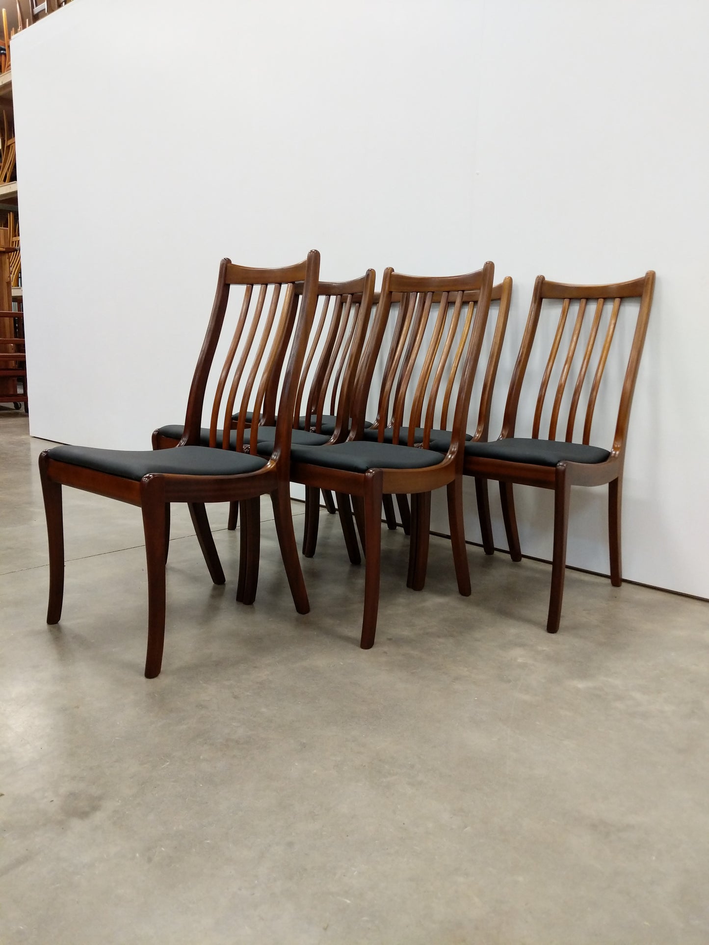 Set of 6 Vintage Mid Century Modern Dining Chairs