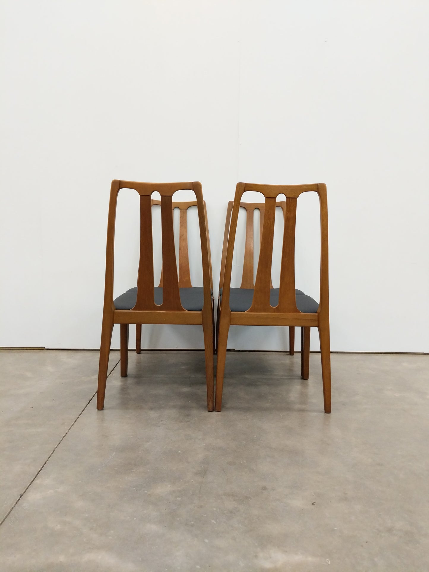 Set of 4 Vintage Mid Century Modern Dining Chairs by Parker Knoll