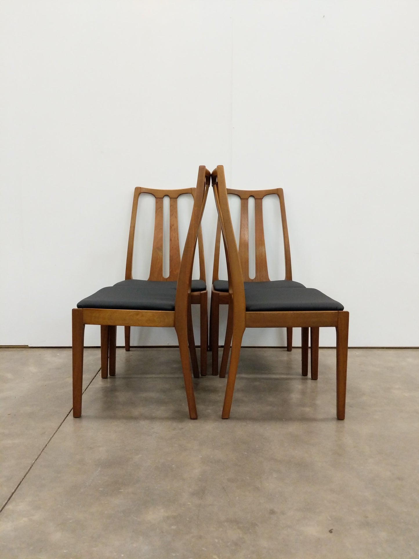 Set of 4 Vintage Mid Century Modern Dining Chairs by Parker Knoll