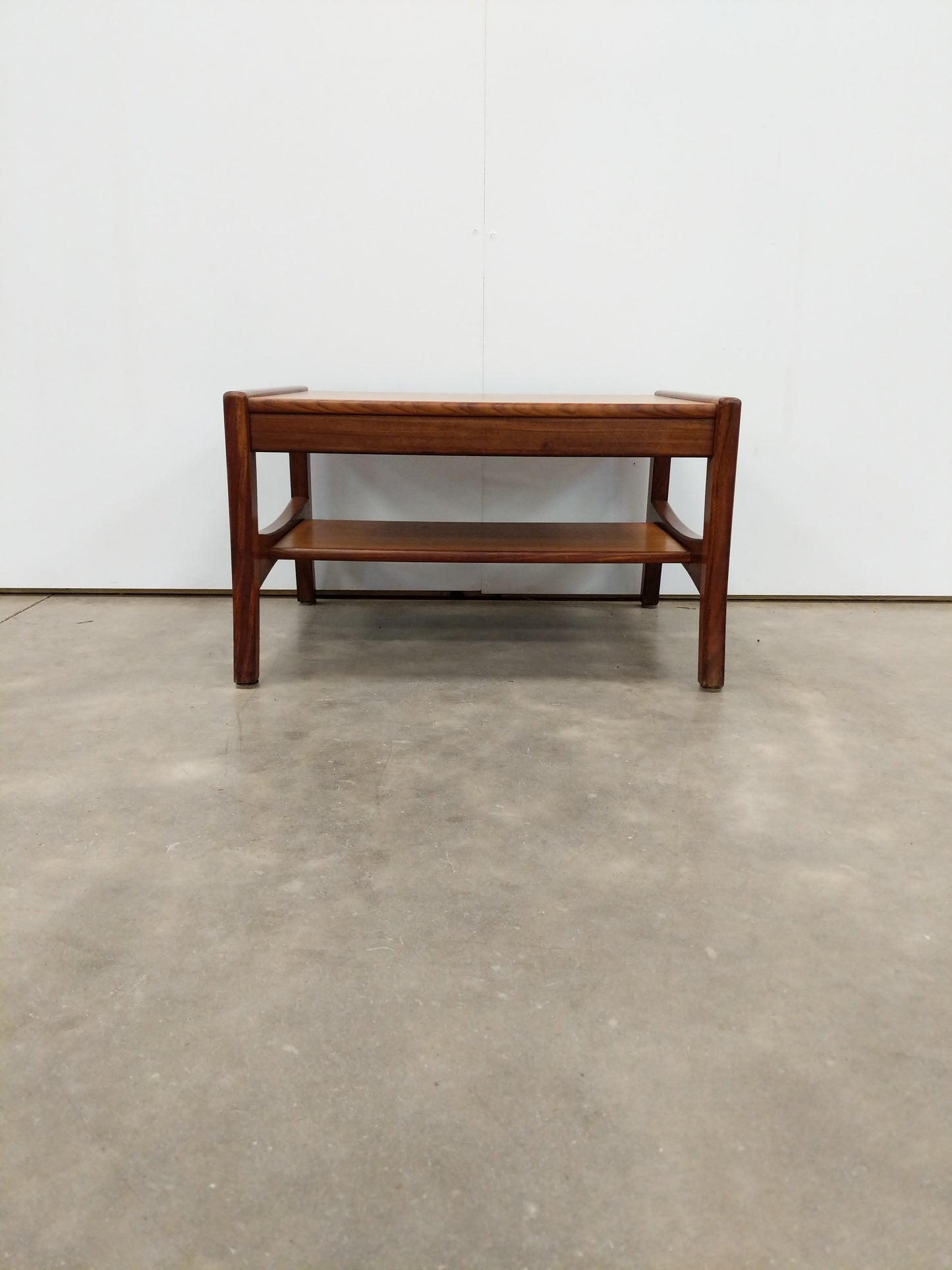 Vintage Mid Century Modern Teak Side Table / Small Coffee Table