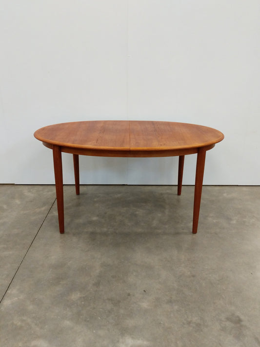 Vintage Mid Century Modern Teak Extendable Dining Table