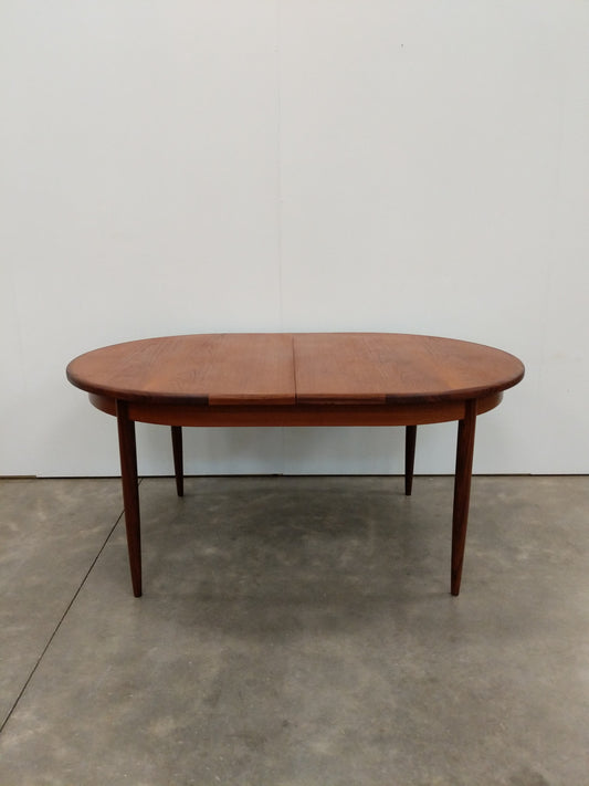 Vintage Mid Century Modern Teak Extendable Dining Table by G Plan