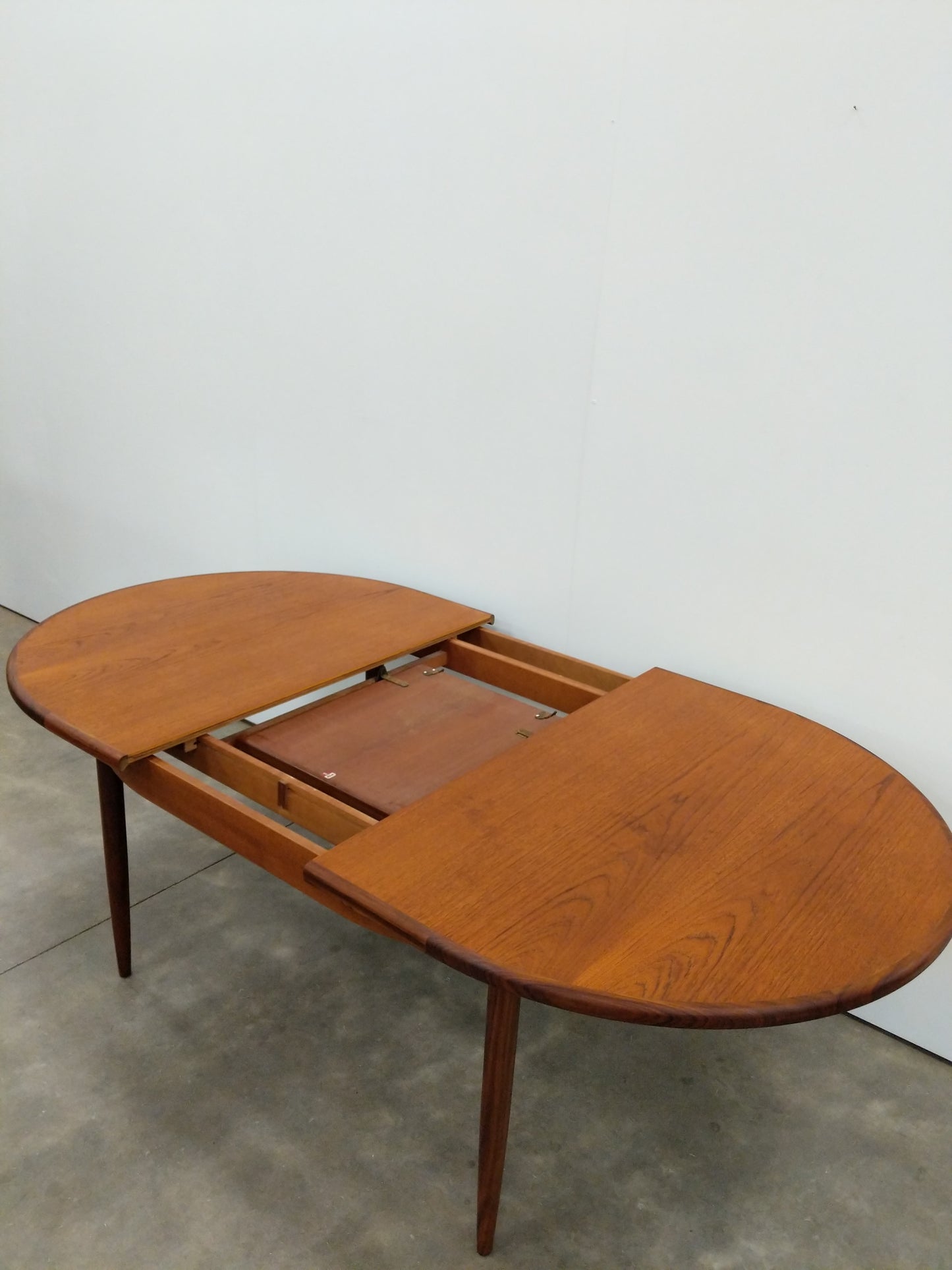Vintage Mid Century Modern Teak Extendable Dining Table by G Plan