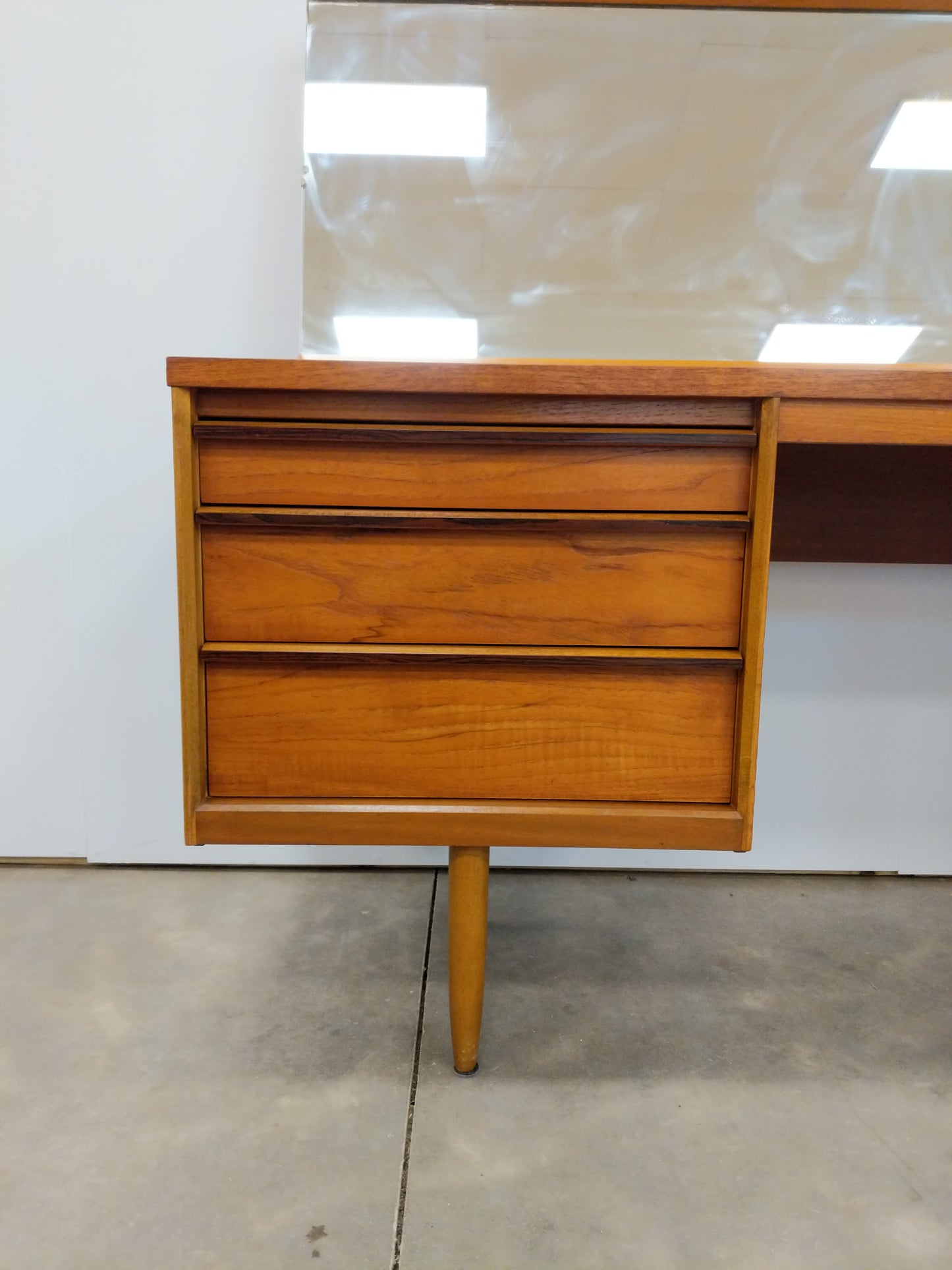Vintage Mid Century Modern Teak Dressing Table / Desk with Mirror by Austinsuite