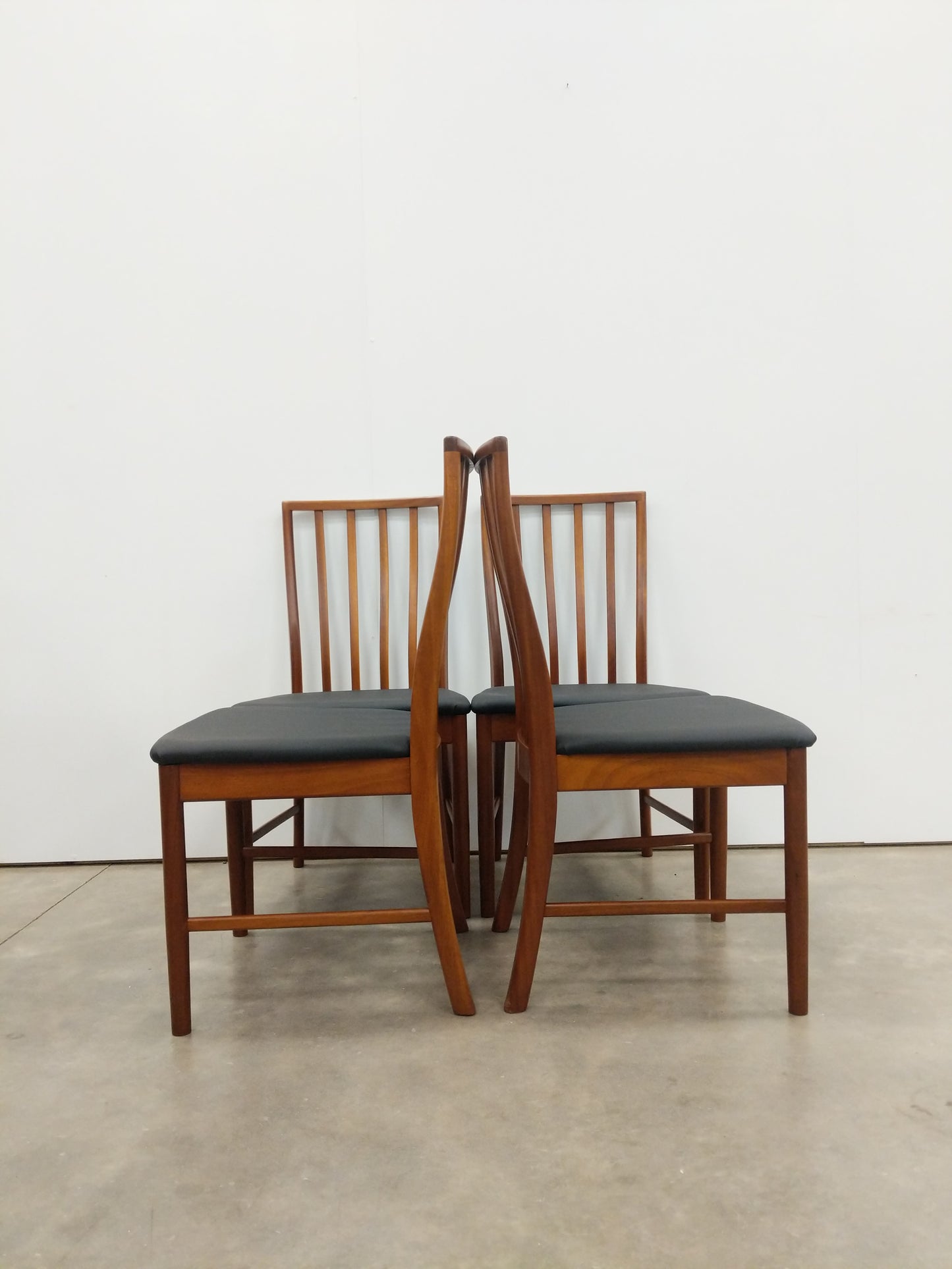 Set of 4 Vintage Mid Century Modern Dining Chairs by McIntosh