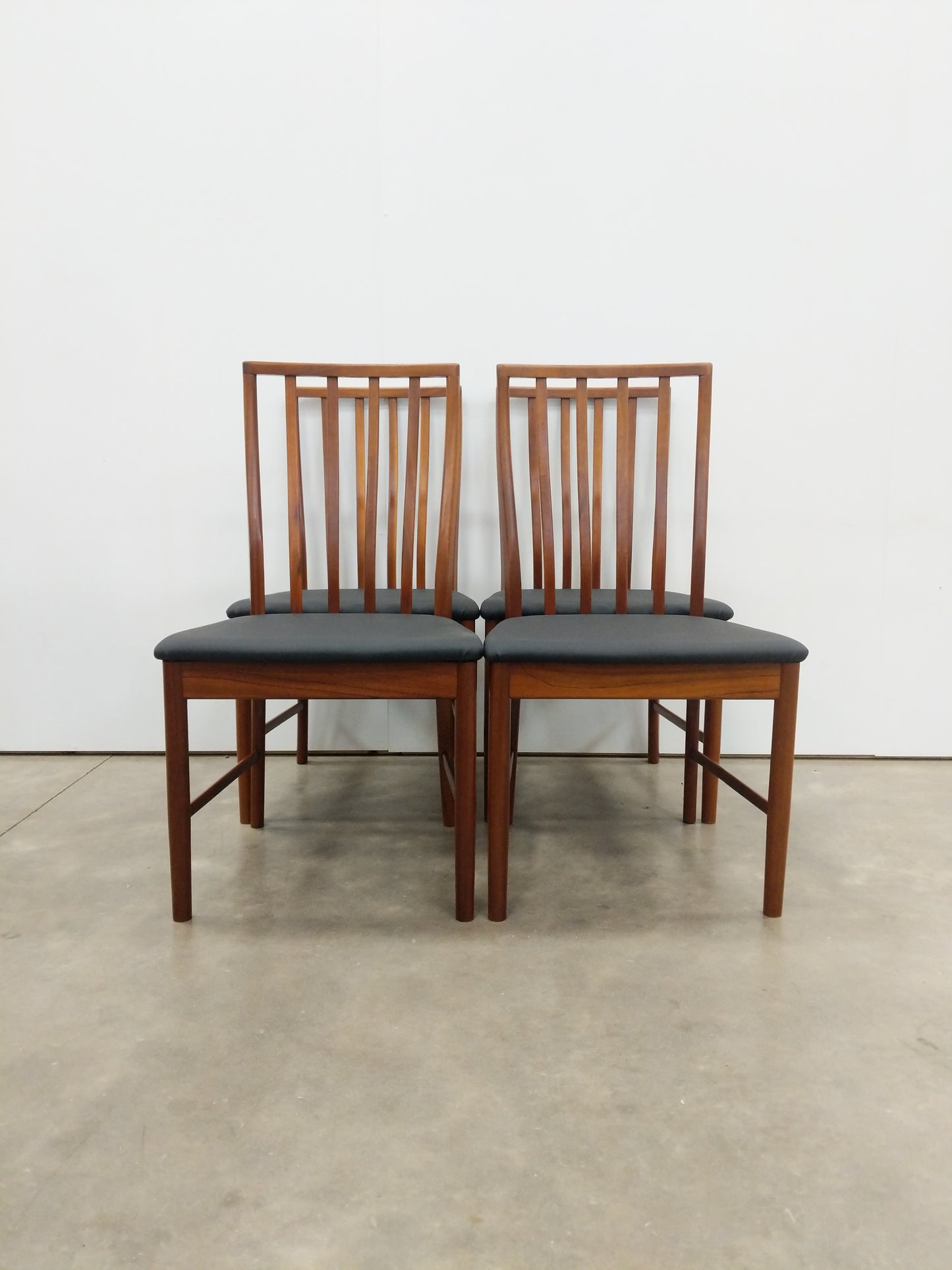 Set of 4 Vintage Mid Century Modern Dining Chairs by McIntosh