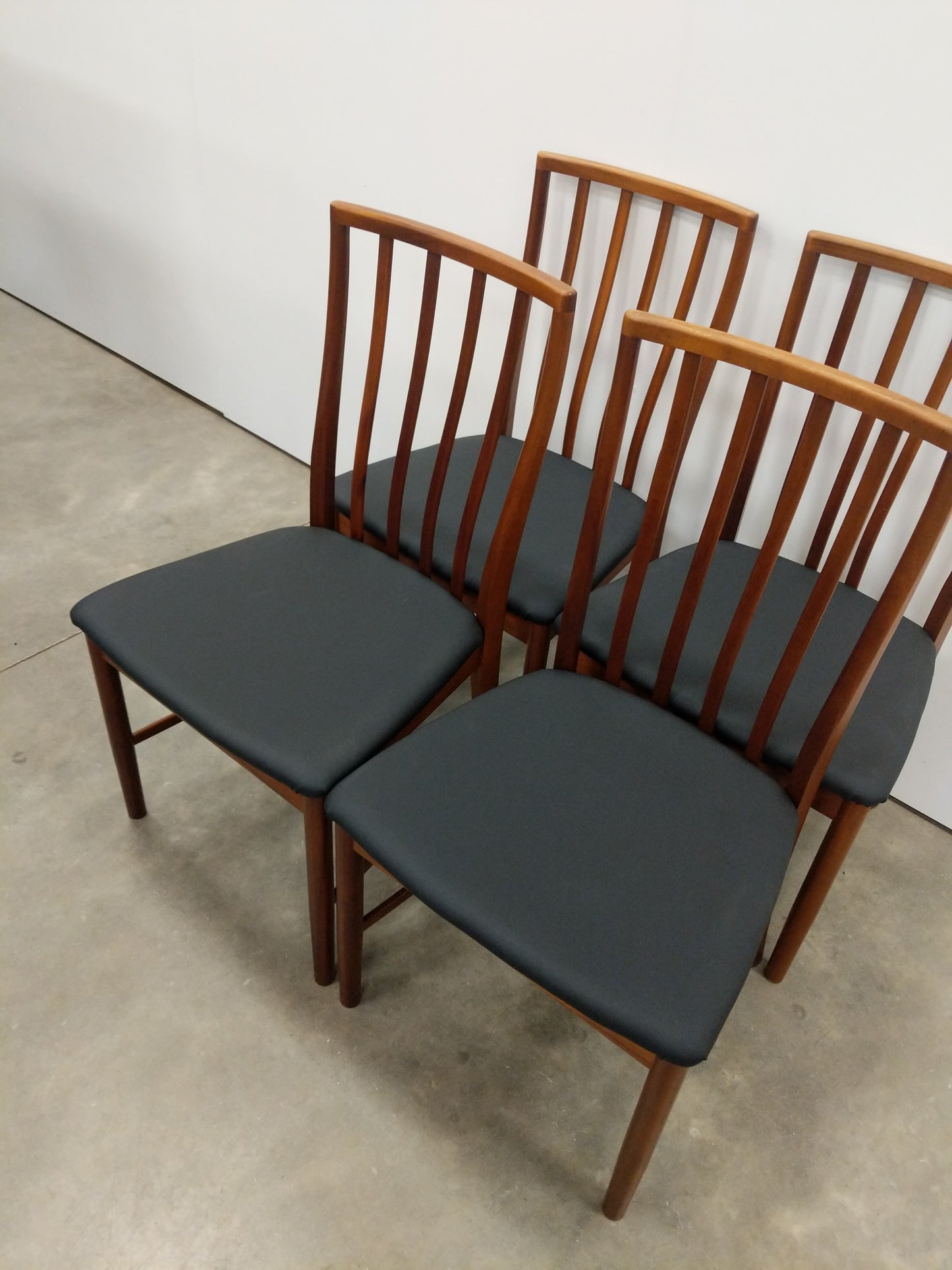 Set of 4 Vintage Mid Century Modern Dining Chairs by McIntosh