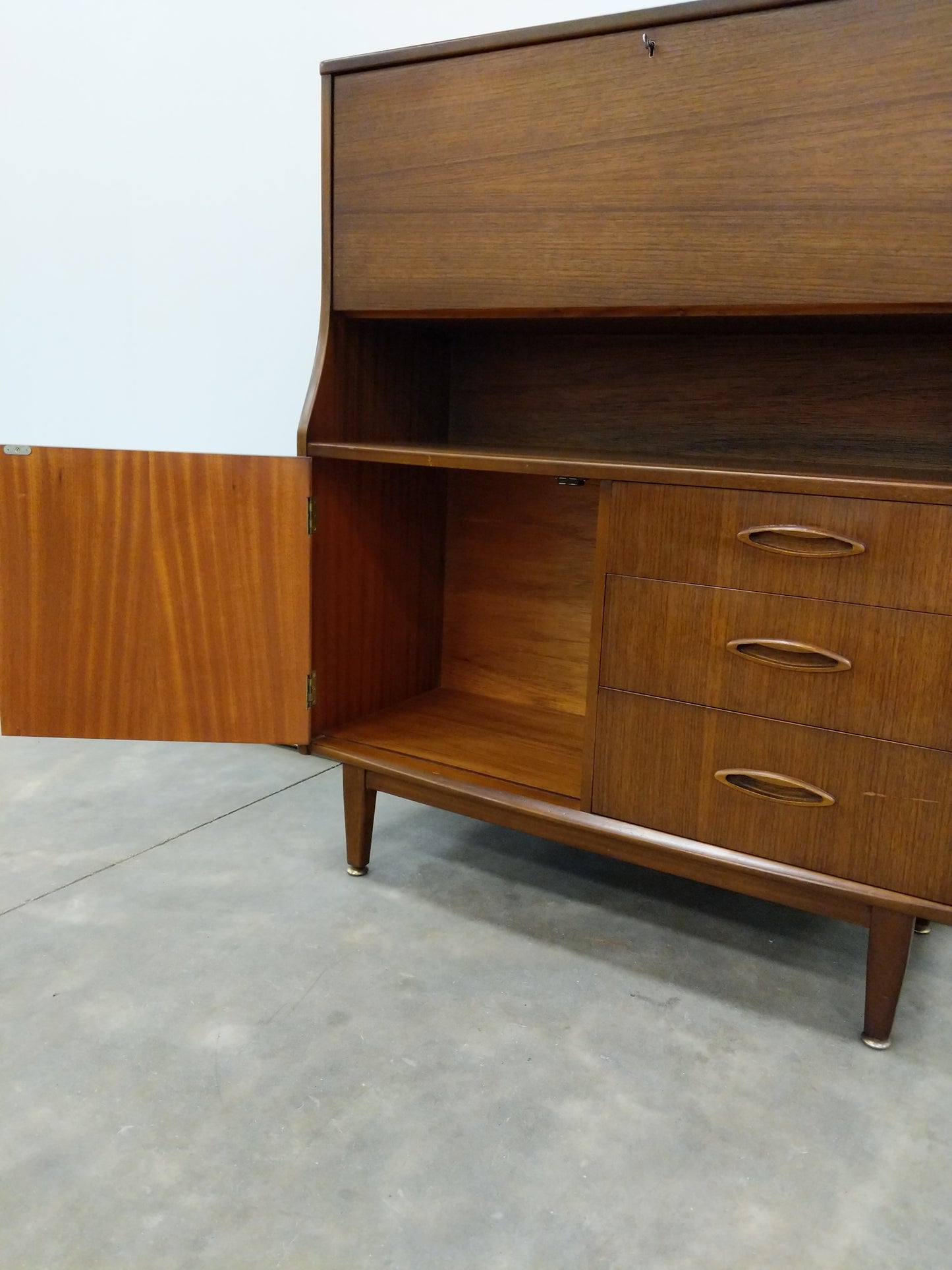 Vintage Mid Century Modern Cabinet / Sideboard by Jentique