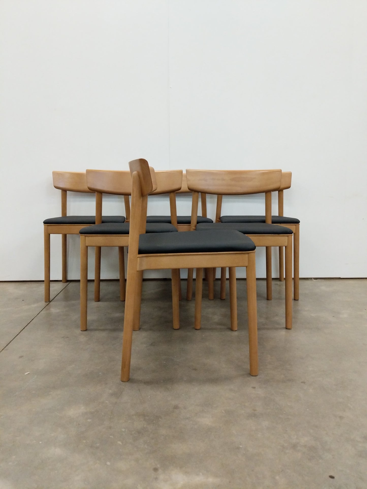 Set of 6 Beech Dining Chairs by Andreu World