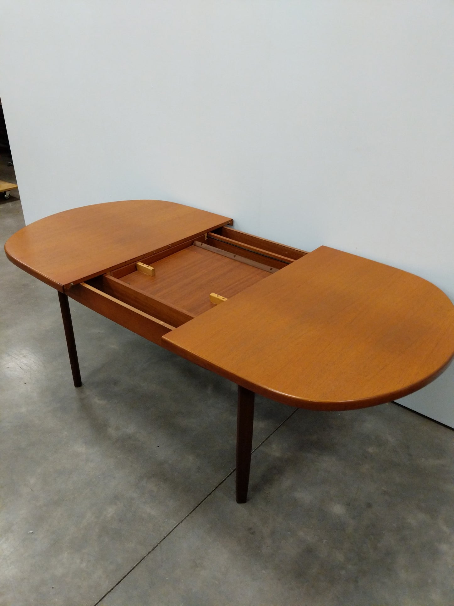 Vintage Mid Century Modern Teak Extendable Dining Table by Elliots of Newbury