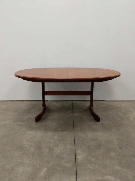 Vintage Mid Century Modern Teak Extendable Dining Table by G Plan