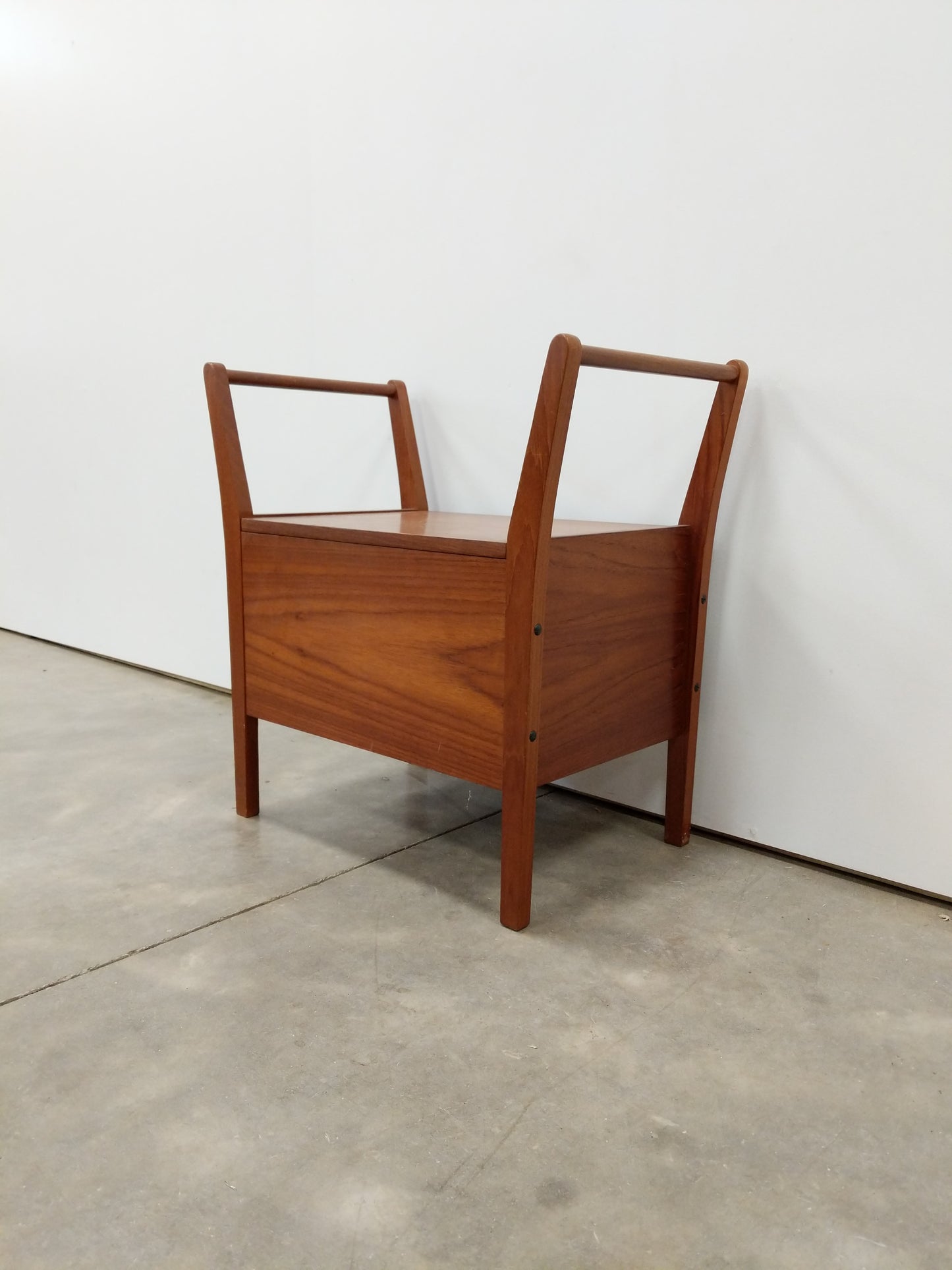 Vintage Mid Century Modern Teak Side Table / Seat