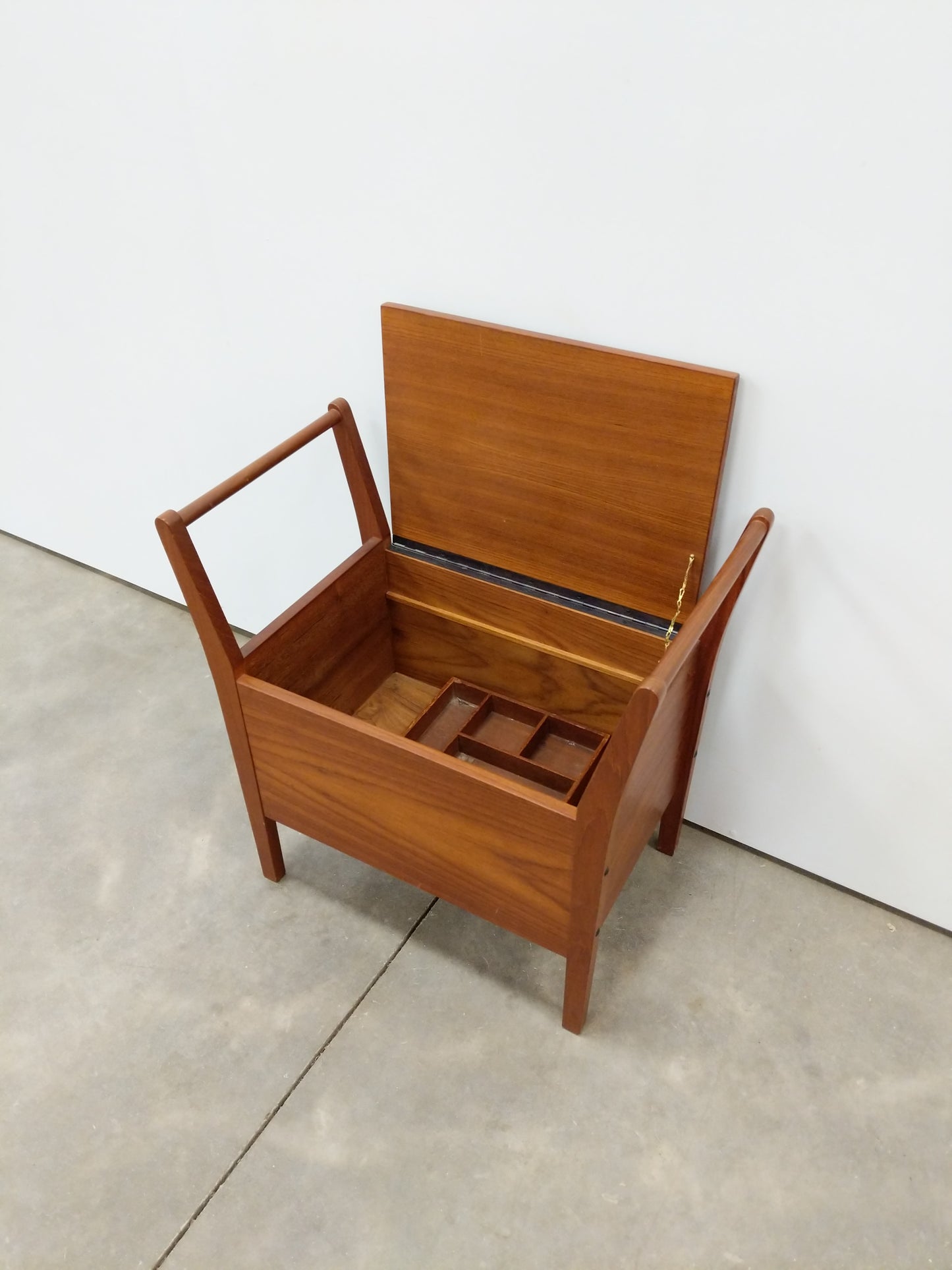 Vintage Mid Century Modern Teak Side Table / Seat